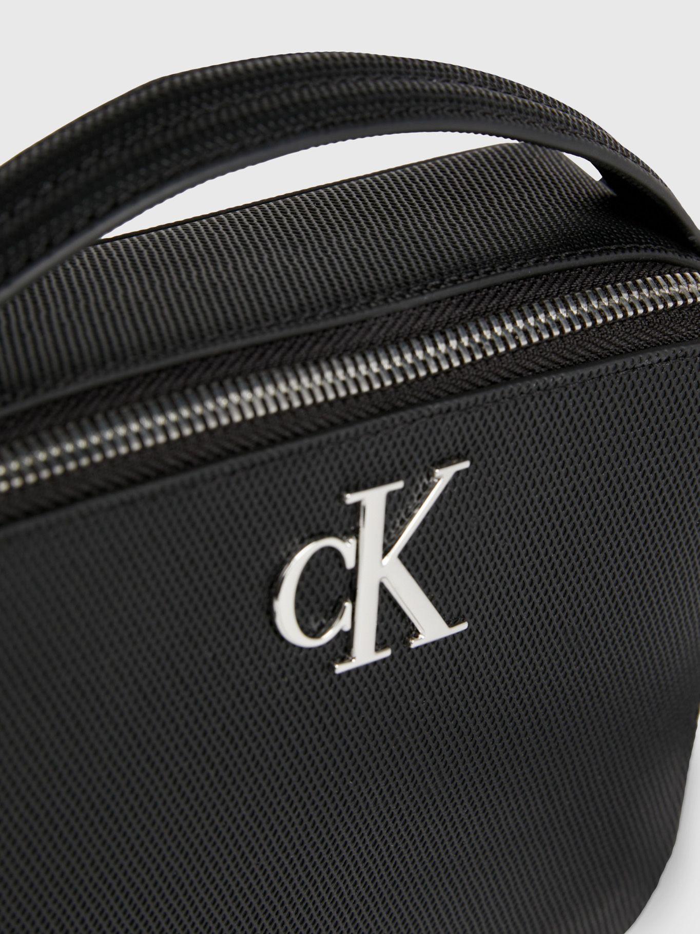 Bandolera Monograma Asa Ajustable Negro Calvin Klein-2