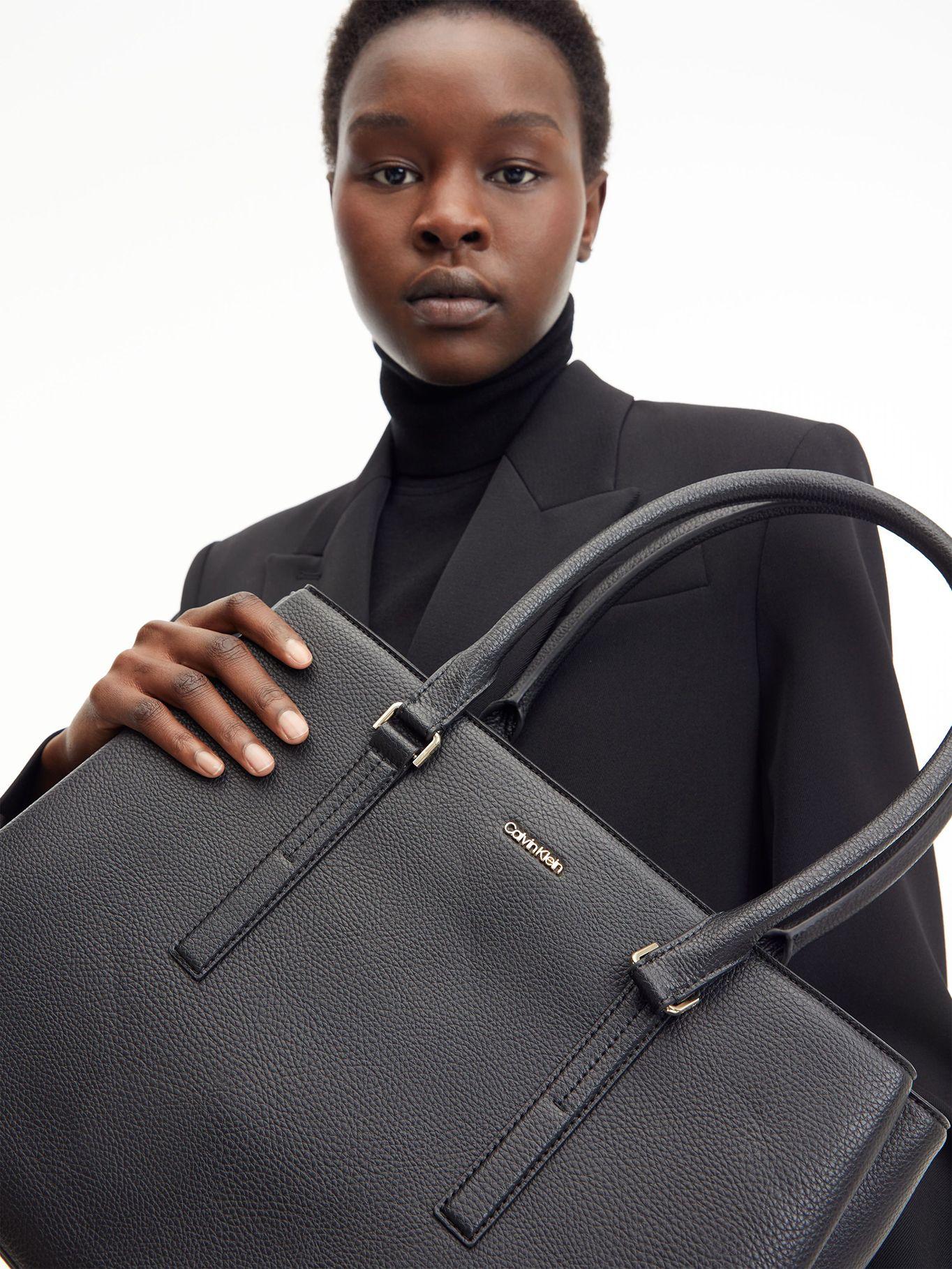 Bolso tote grande Negro Calvin Klein-3