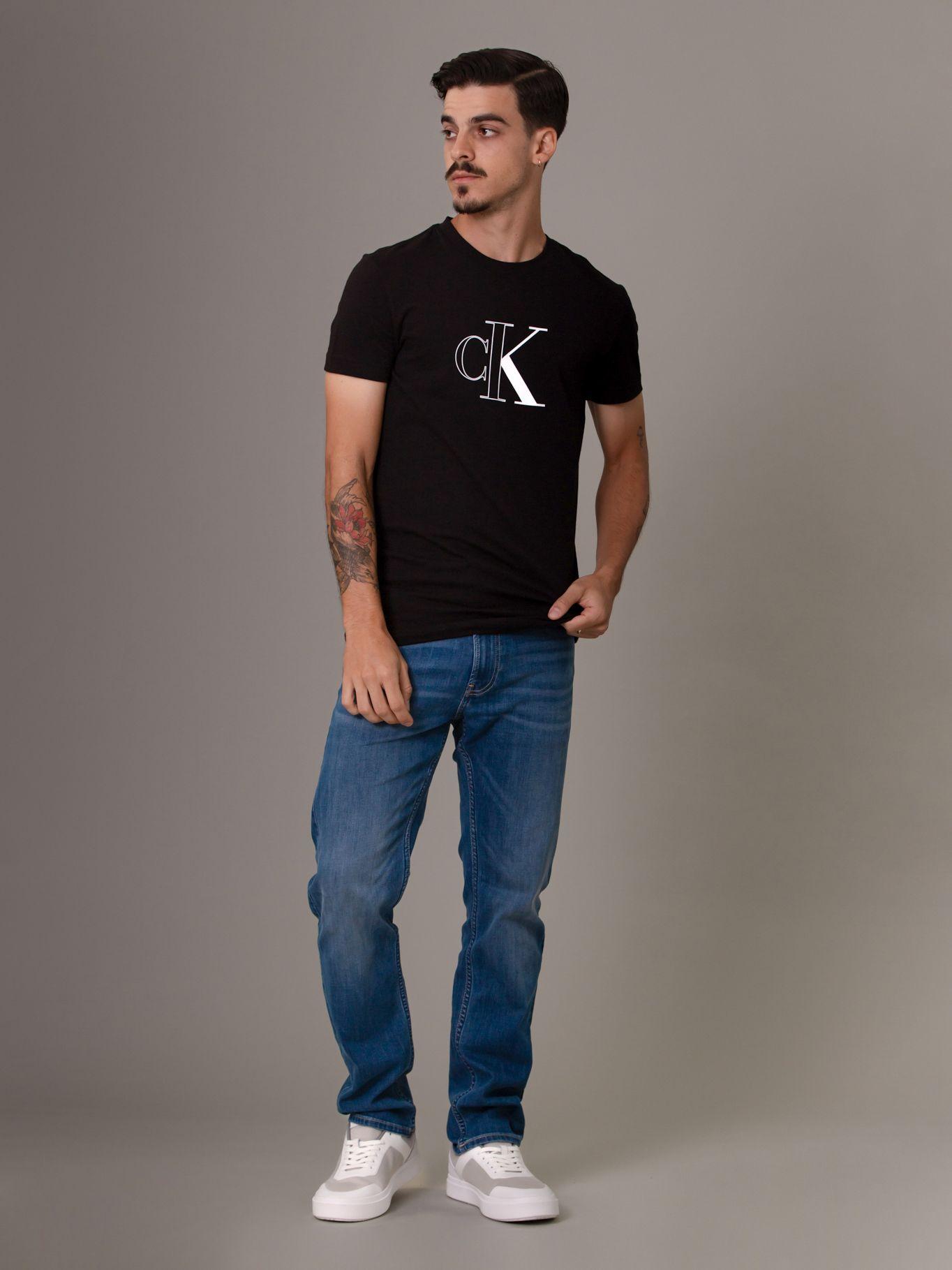 Polera Outline Monologo Negro Calvin Klein-1
