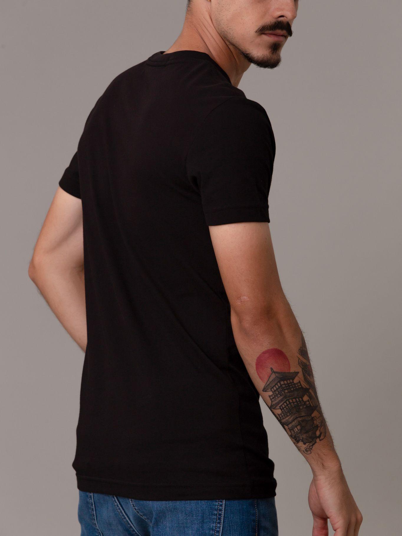 Polera Outline Monologo Negro Calvin Klein-3