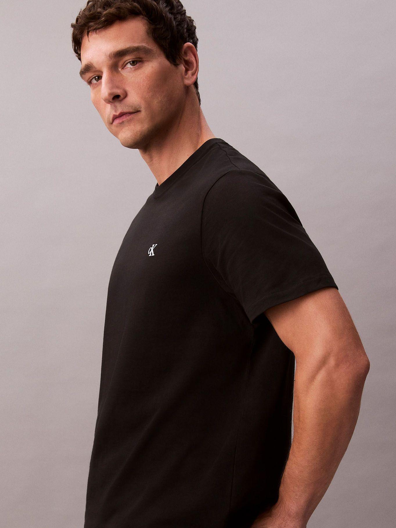 Polera Regular con Monograma Bordado Negro Calvin Klein-3