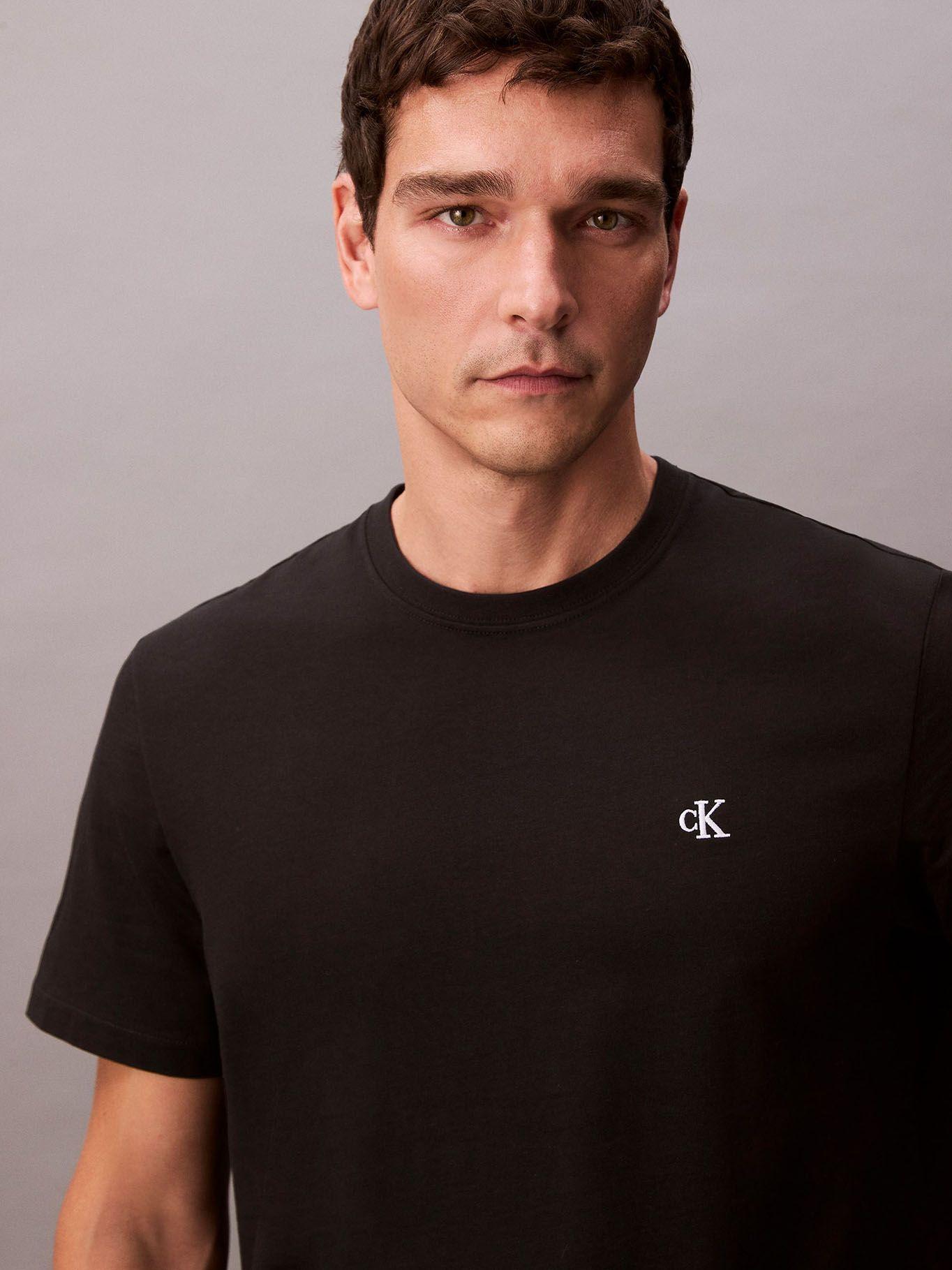 Polera Regular con Monograma Bordado Negro Calvin Klein-4