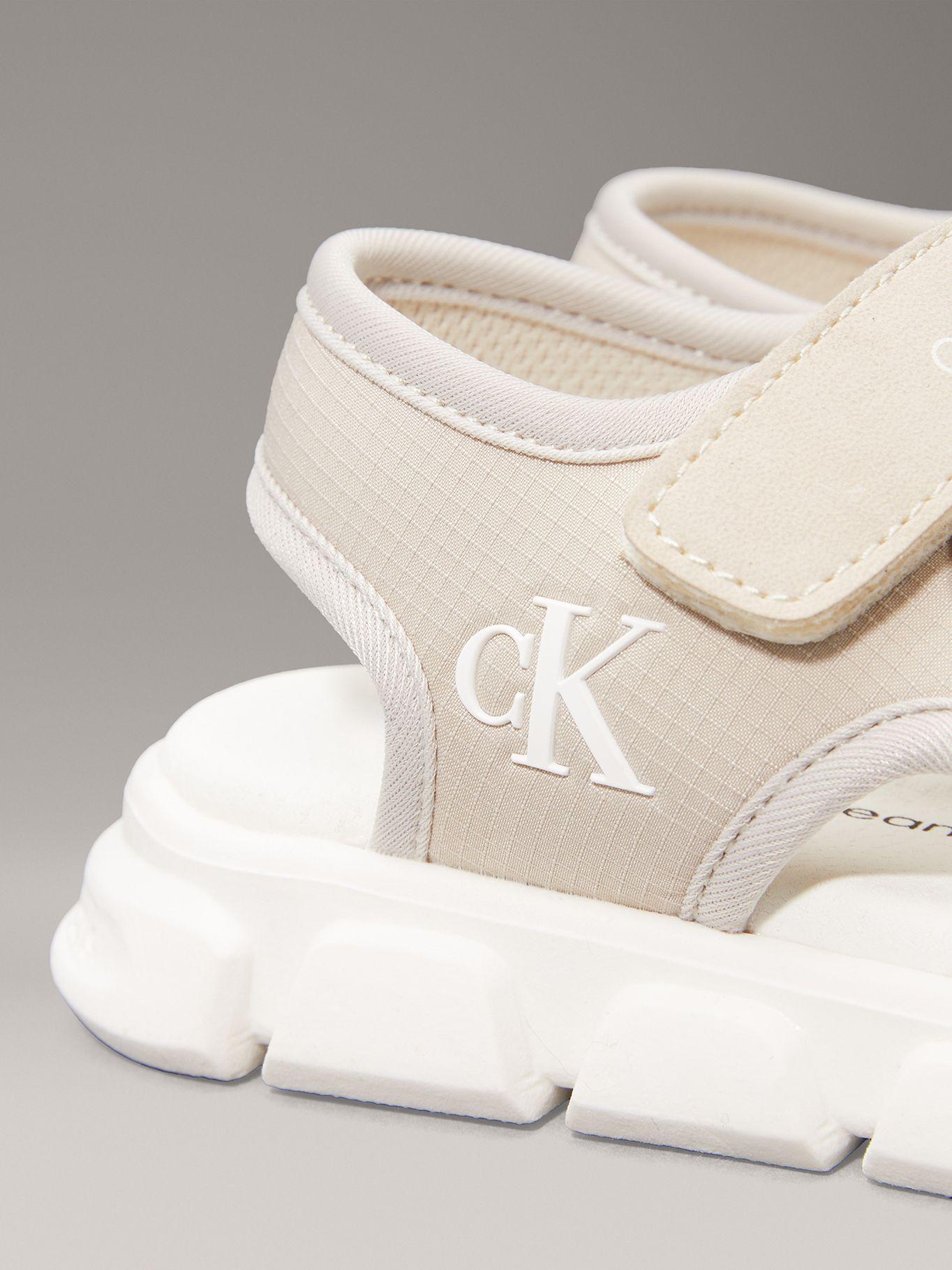 Sandalias Niño con Velcro Beige Calvin Klein-6