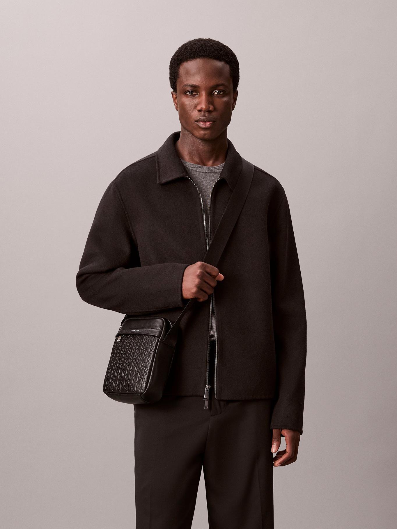 Bolso Reporter con Grabado Integral Negro Calvin Klein-4