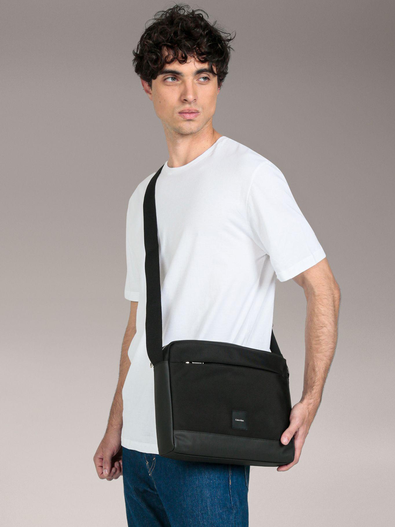 Bolso Reporter Utility con Logotipo Negro Calvin Klein-3