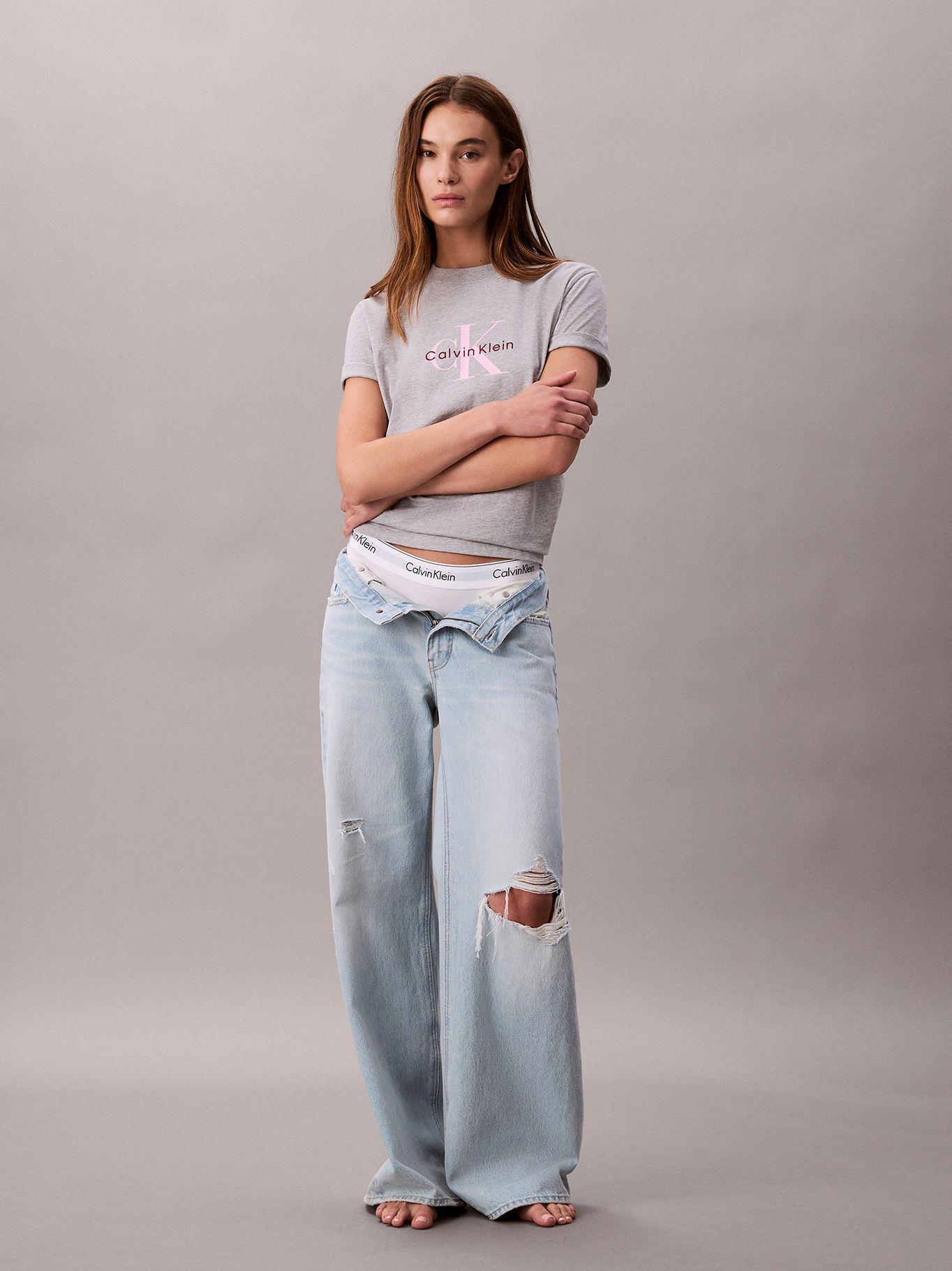 Polera Clásicc Monograma Estampado Gris Calvin Klein-1