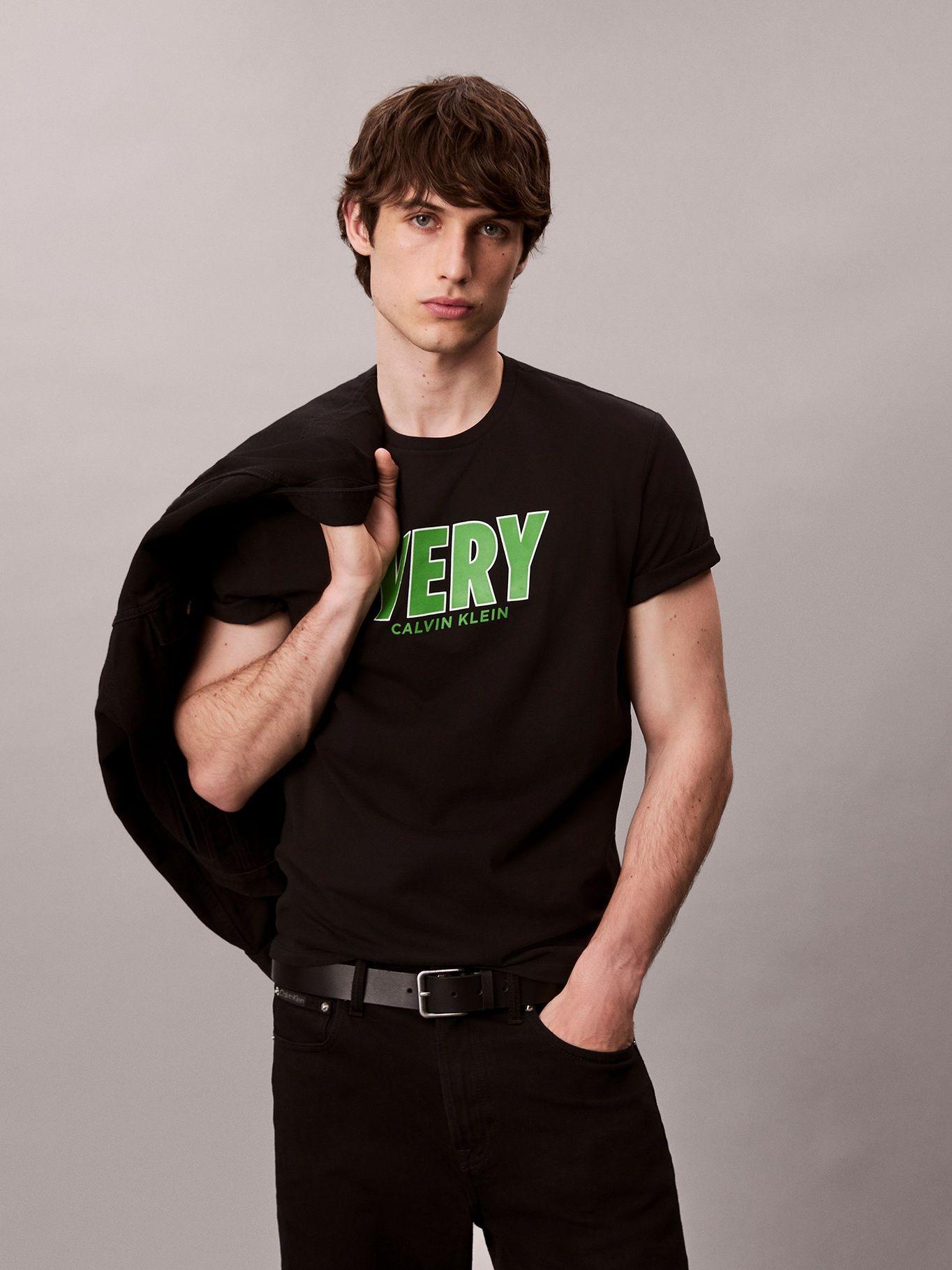 Polera con Estampado Gráfico Very Negro Calvin Klein-4