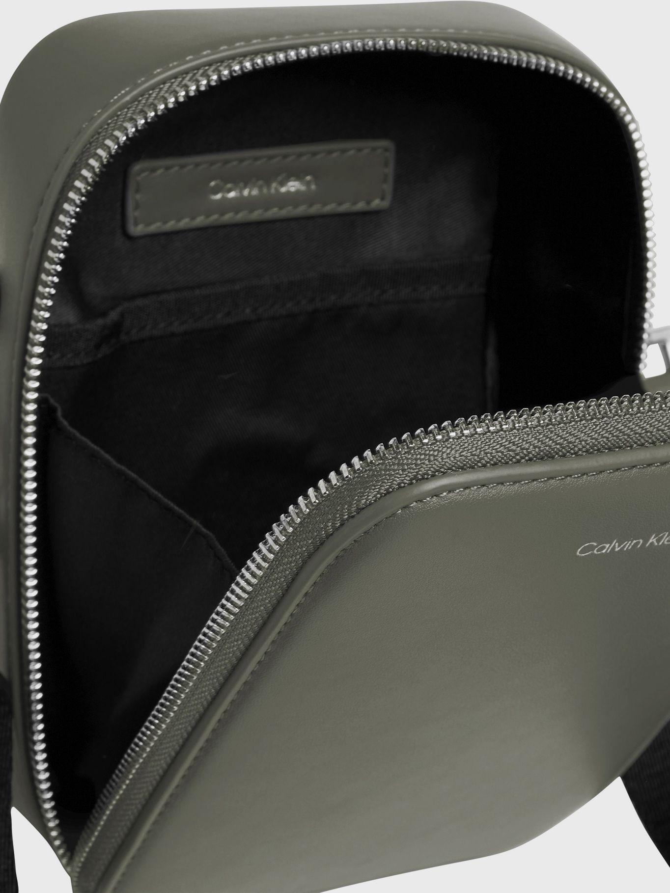 Bolso Reporter Ck Sleek Verde Calvin Klein-2