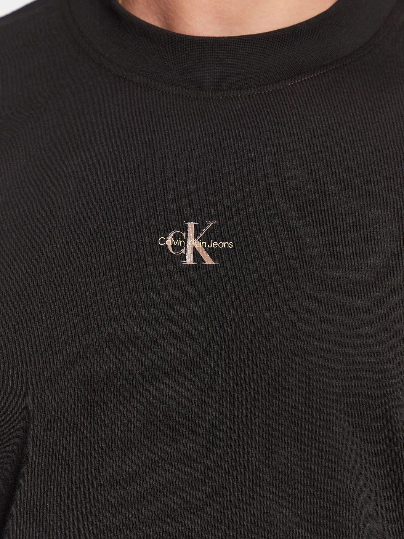 Camiseta con logo Negro Calvin Klein J30J322507-BEH-4