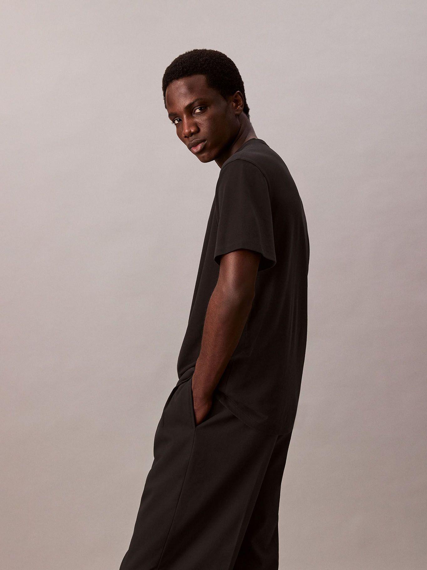 Polera Algodón Supima y Logo Bordado Negro Calvin Klein-5