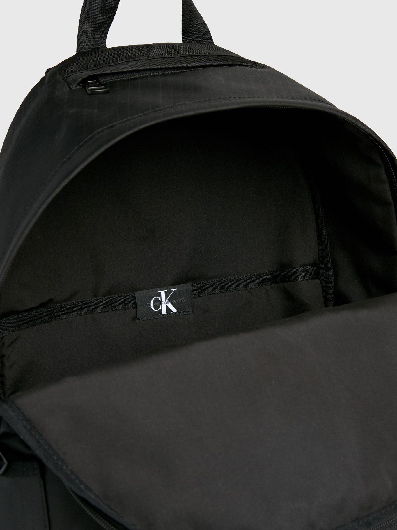 Mochila Metaforms Rounded Negro Calvin Klein-3