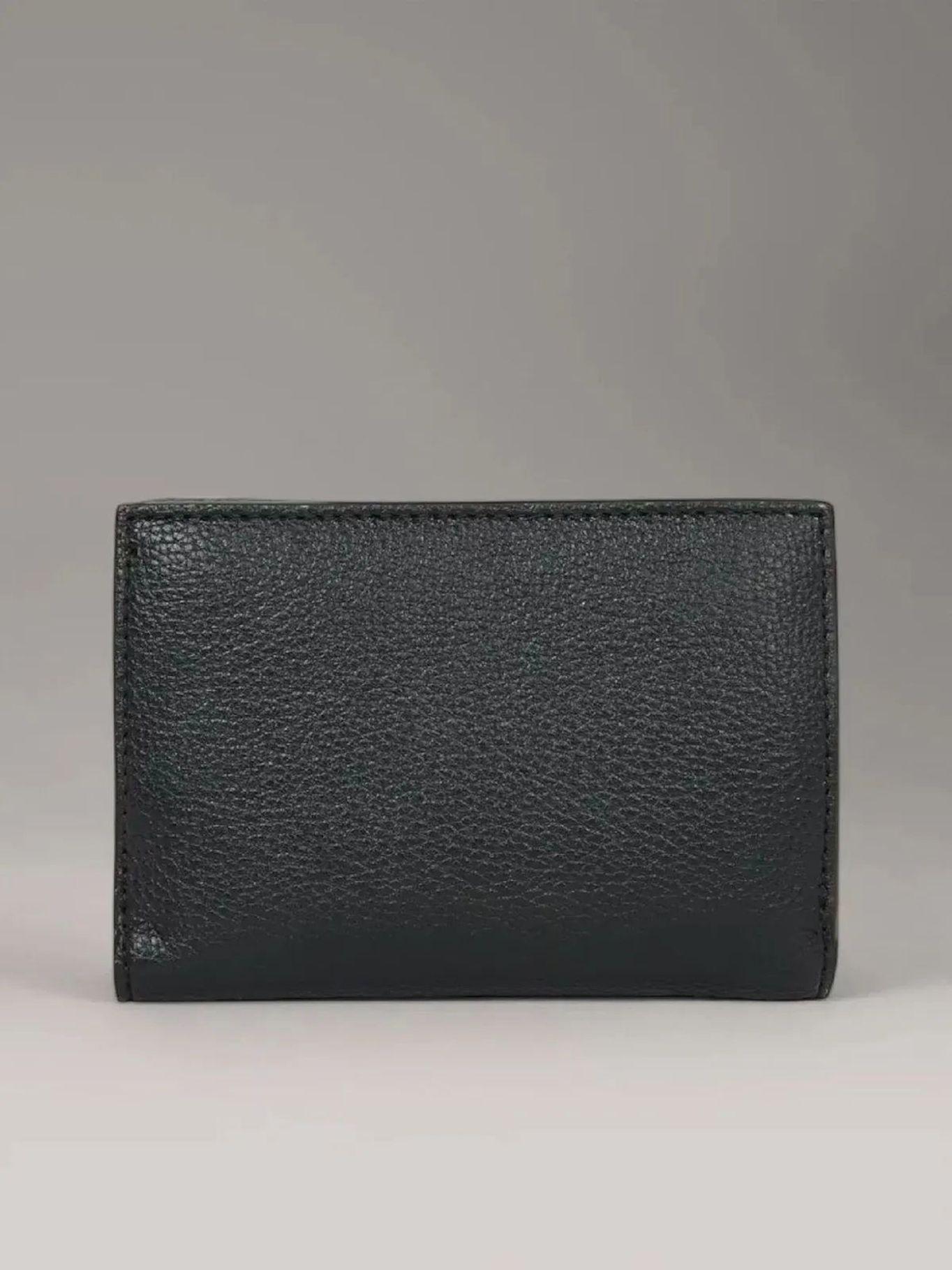 Billetera Ck Plaque Small Negro Calvin Klein-1