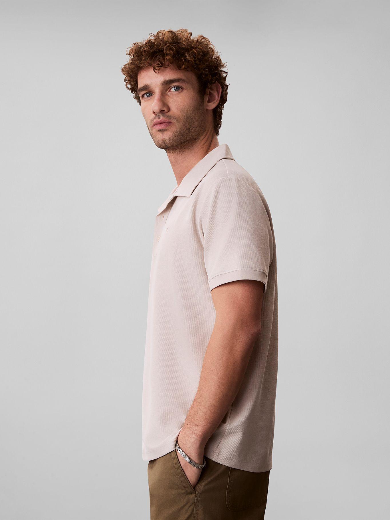Polo Easy Micro Waffle con Logo Crema Calvin Klein-3