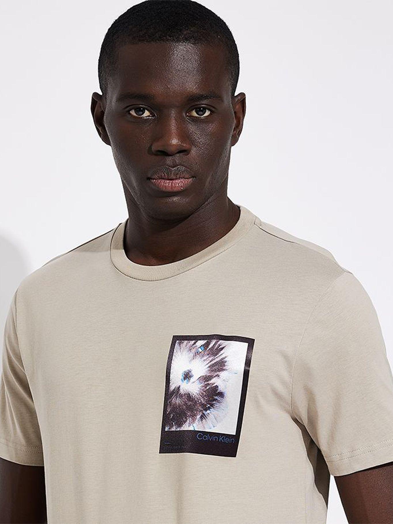 Polera Framed Flower Graphic Beige Calvin Klein-3