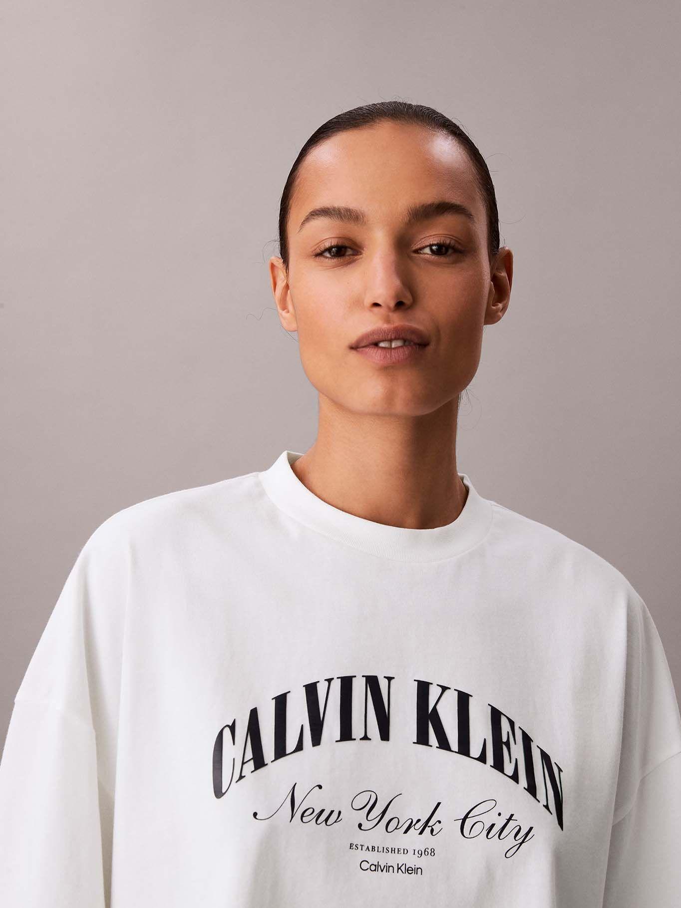 Polera Cropped Boxy con Logo Blanco Calvin Klein-4
