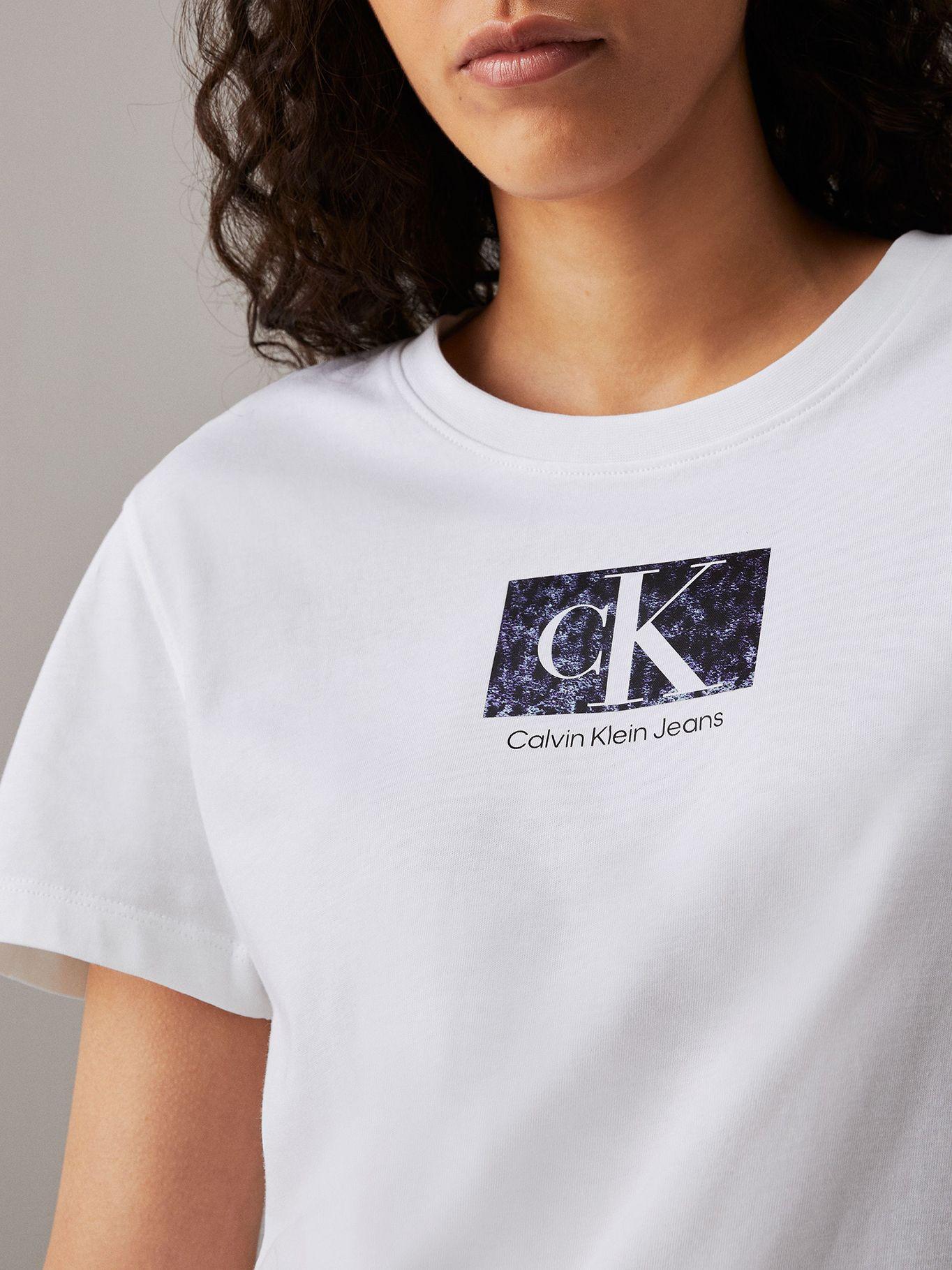 Polera Printed Box Slim Blanco Calvin Klein-3