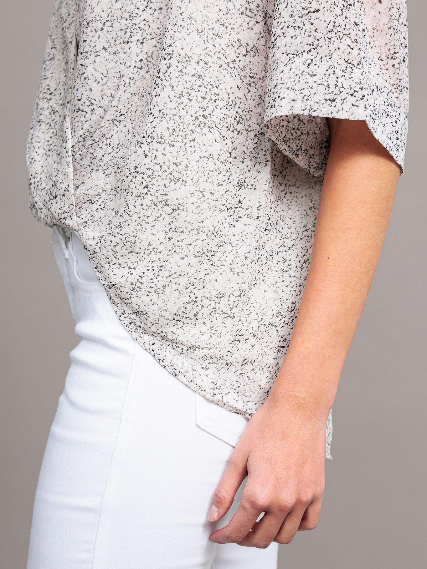 Blusa mangas kimono con estampado Beige Calvin Klein-4