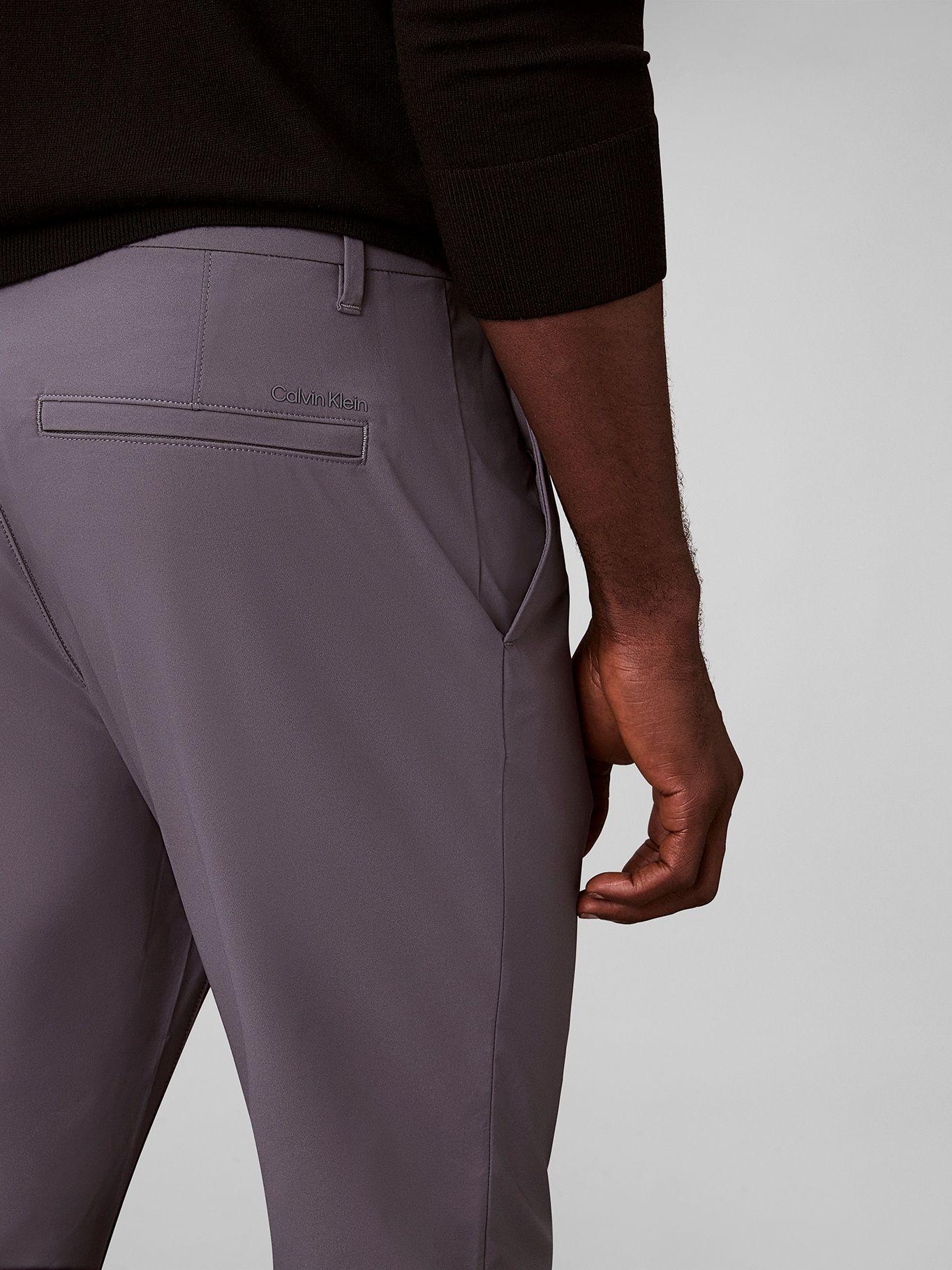 Pantalón Slim Tejido Técnico Elástico Gris Calvin Klein 031-3