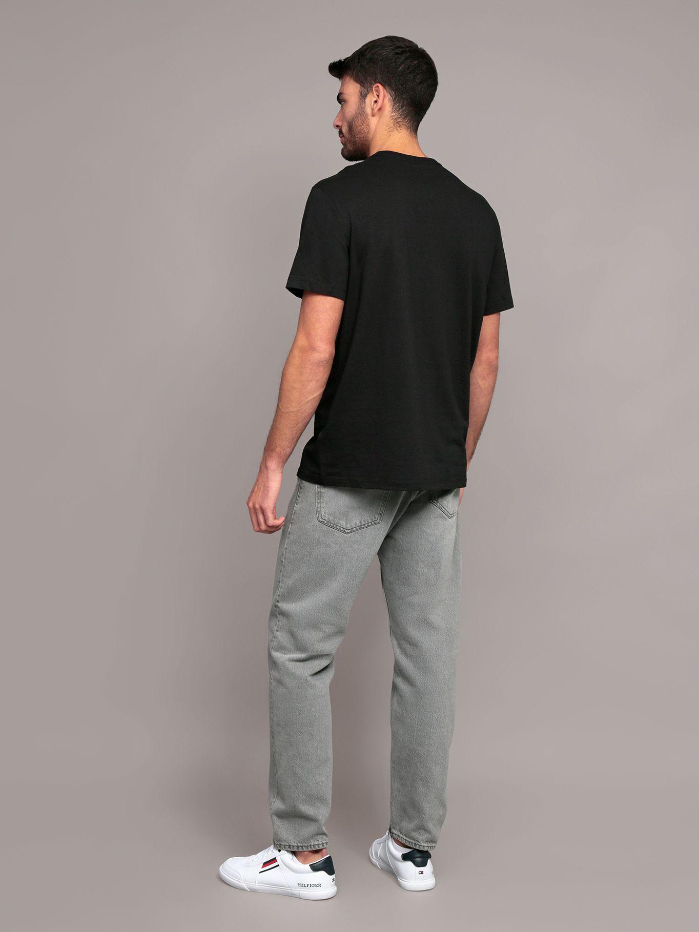 Polera Box Monologo Graphic Negro Calvin Klein-2