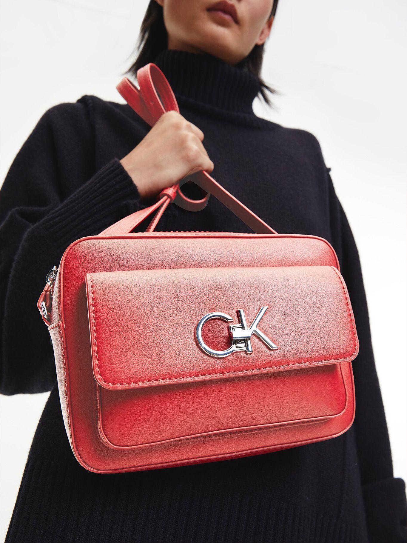 Cartera Re-Lock Camera Rojo Calvin Klein-3