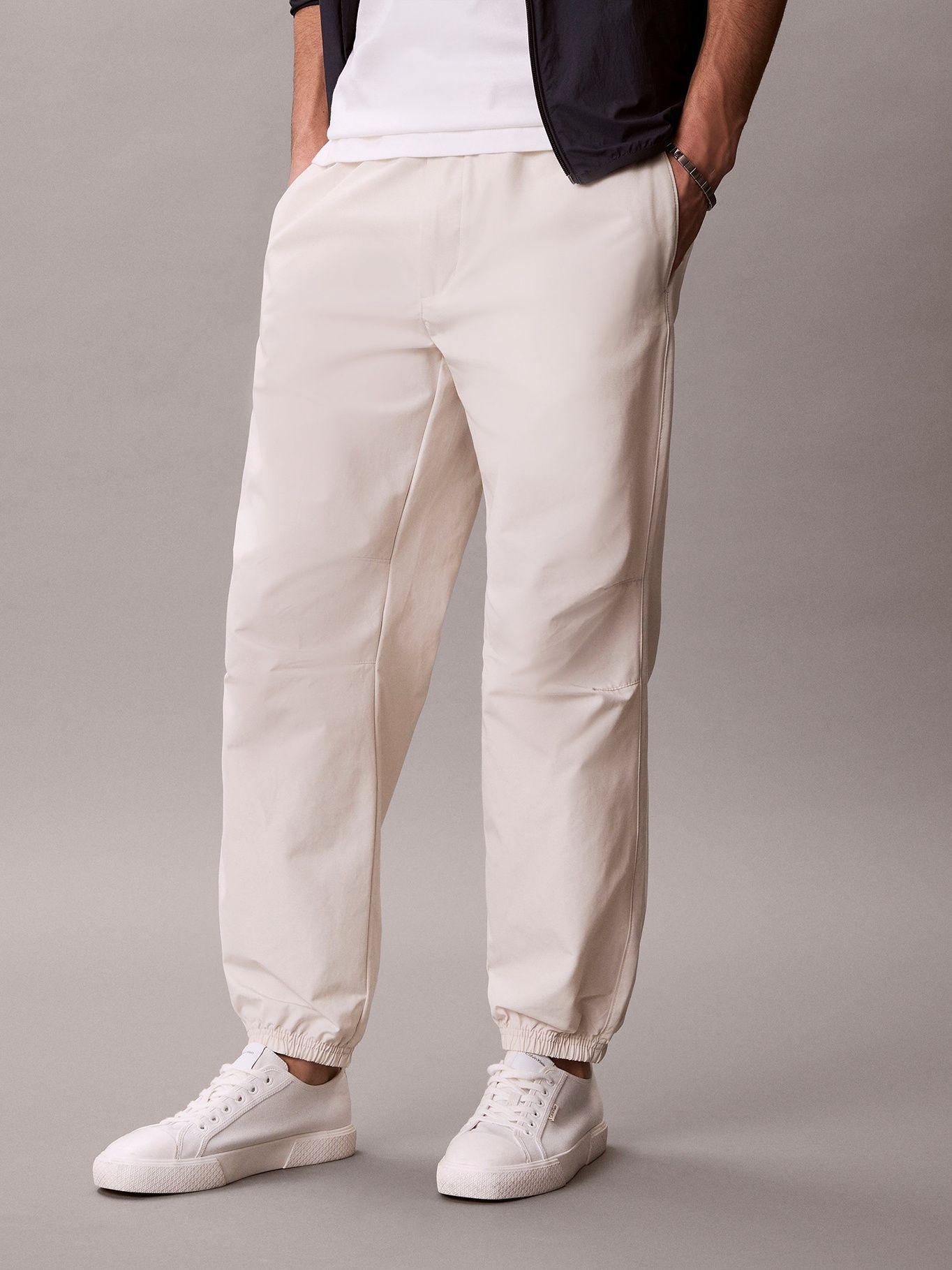 Pantalón Tipo Jogger Crema Calvin Klein-1