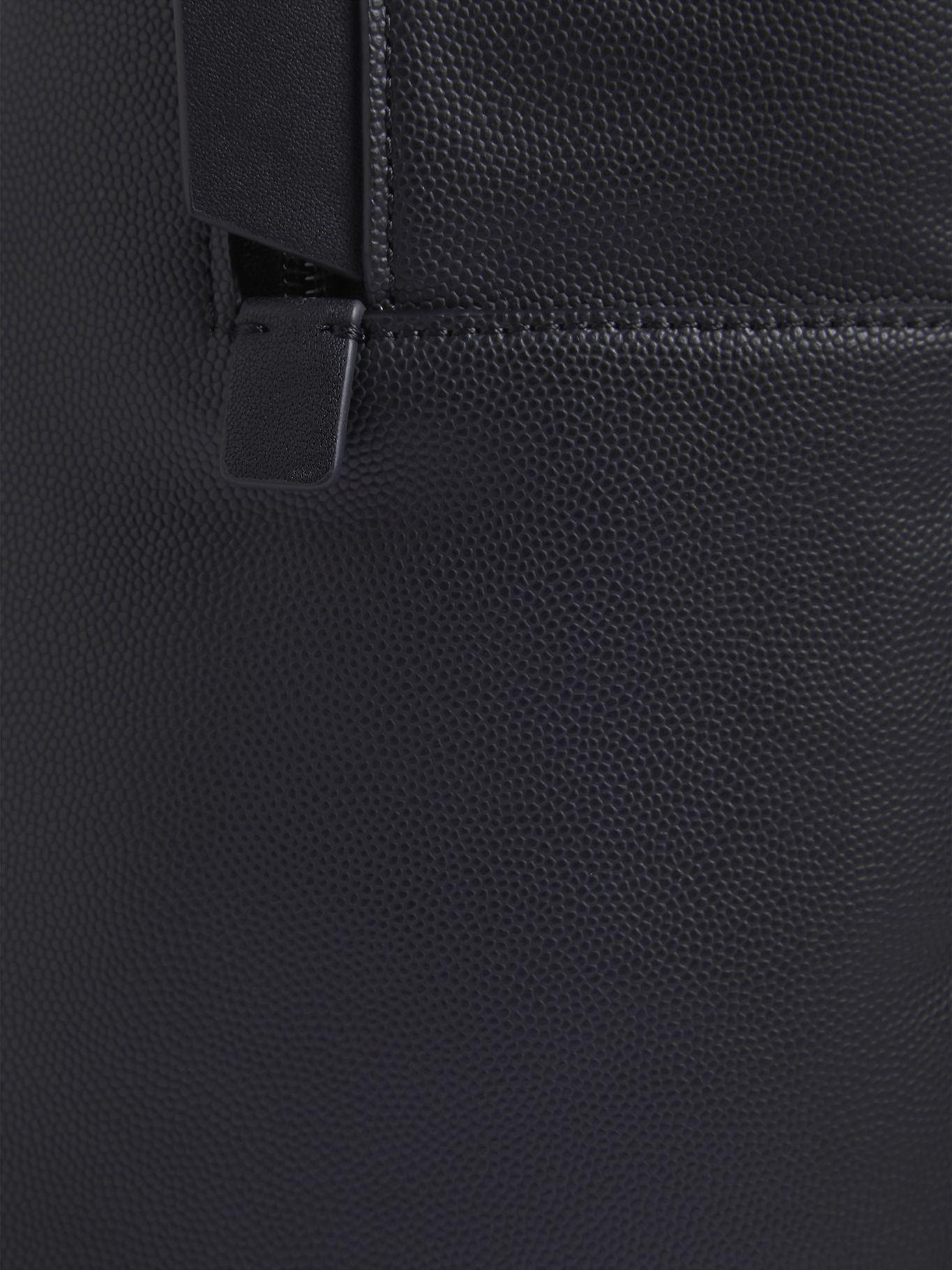 Mochila Ck Must Round Negro Calvin Klein-3