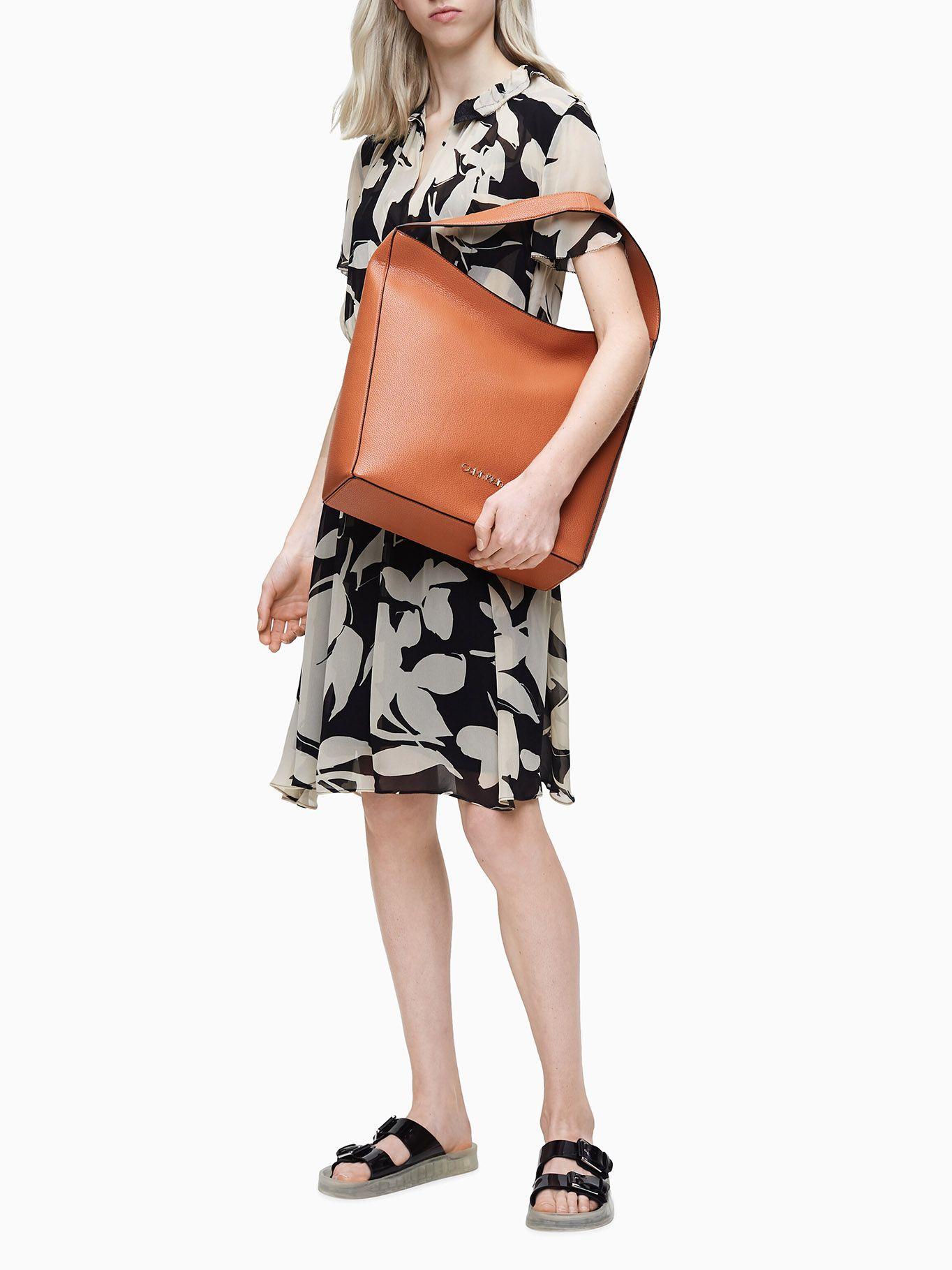 Cartera Hobo Neat Café Calvin Klein-3