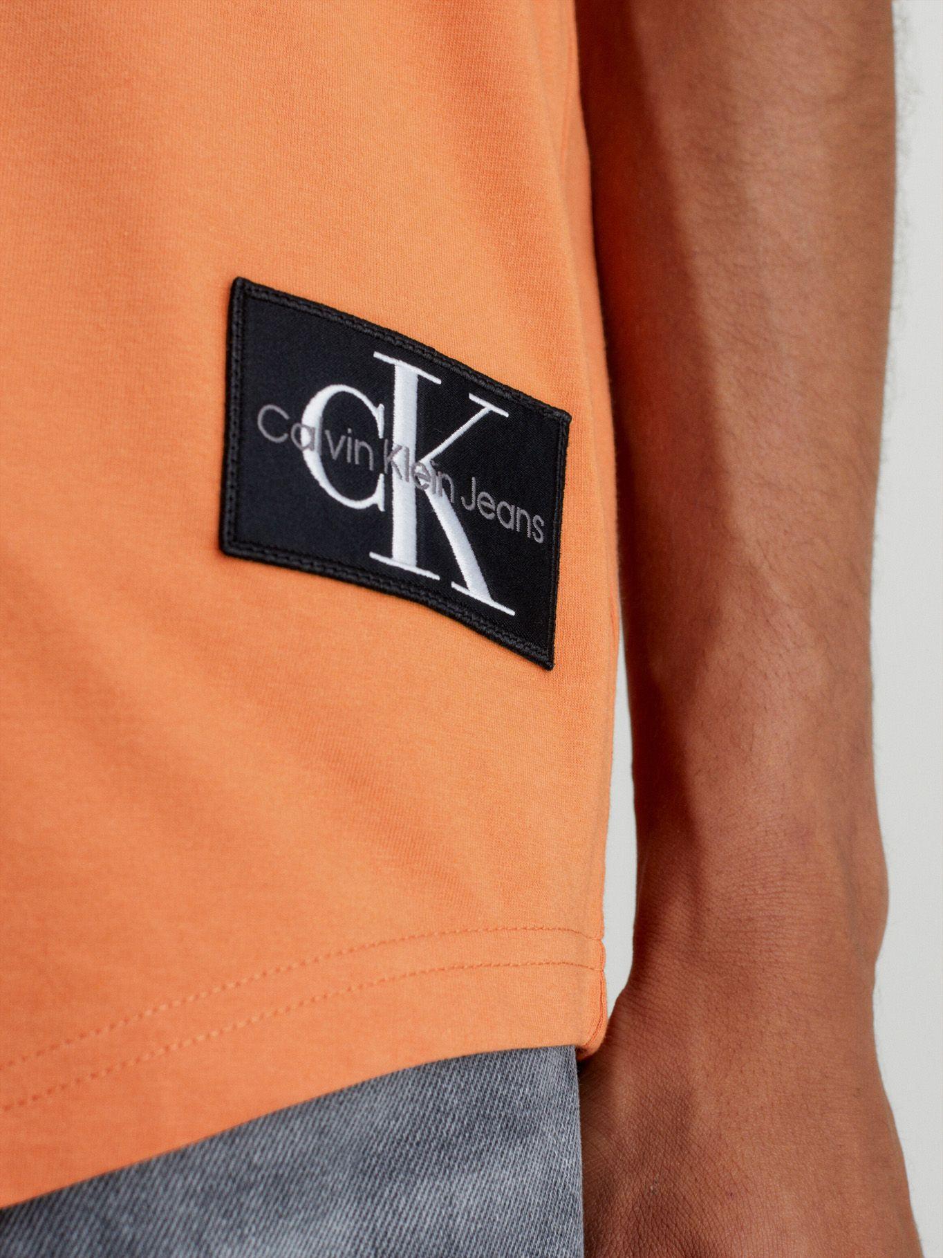 Polera Badge Turn Up Naranja Calvin Klein-3