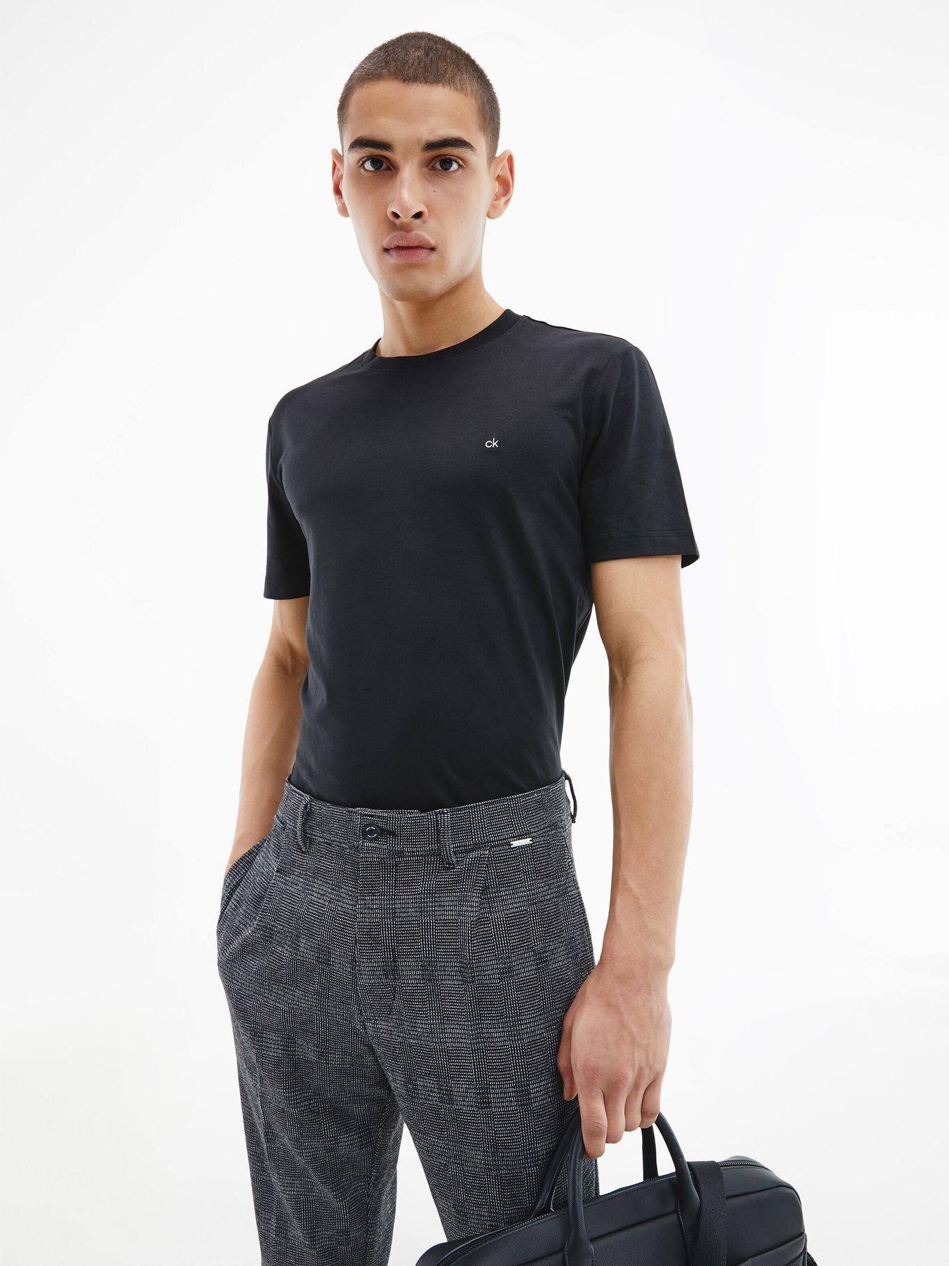 Polera Liquid Touch Negro Calvin Klein Hombre-3