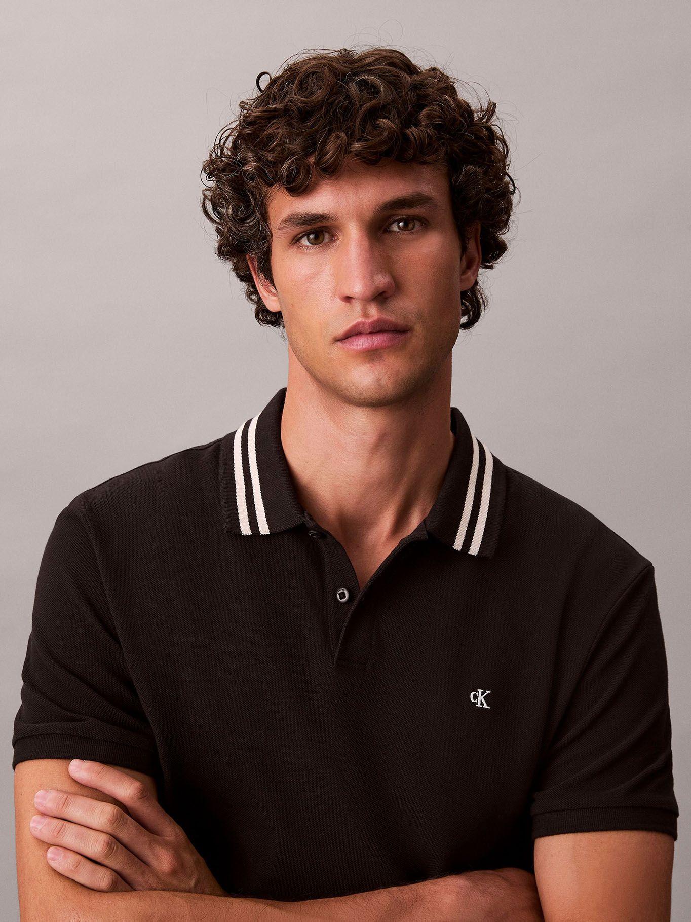 Polo con Contraste en Cuello Negro Calvin Klein-5