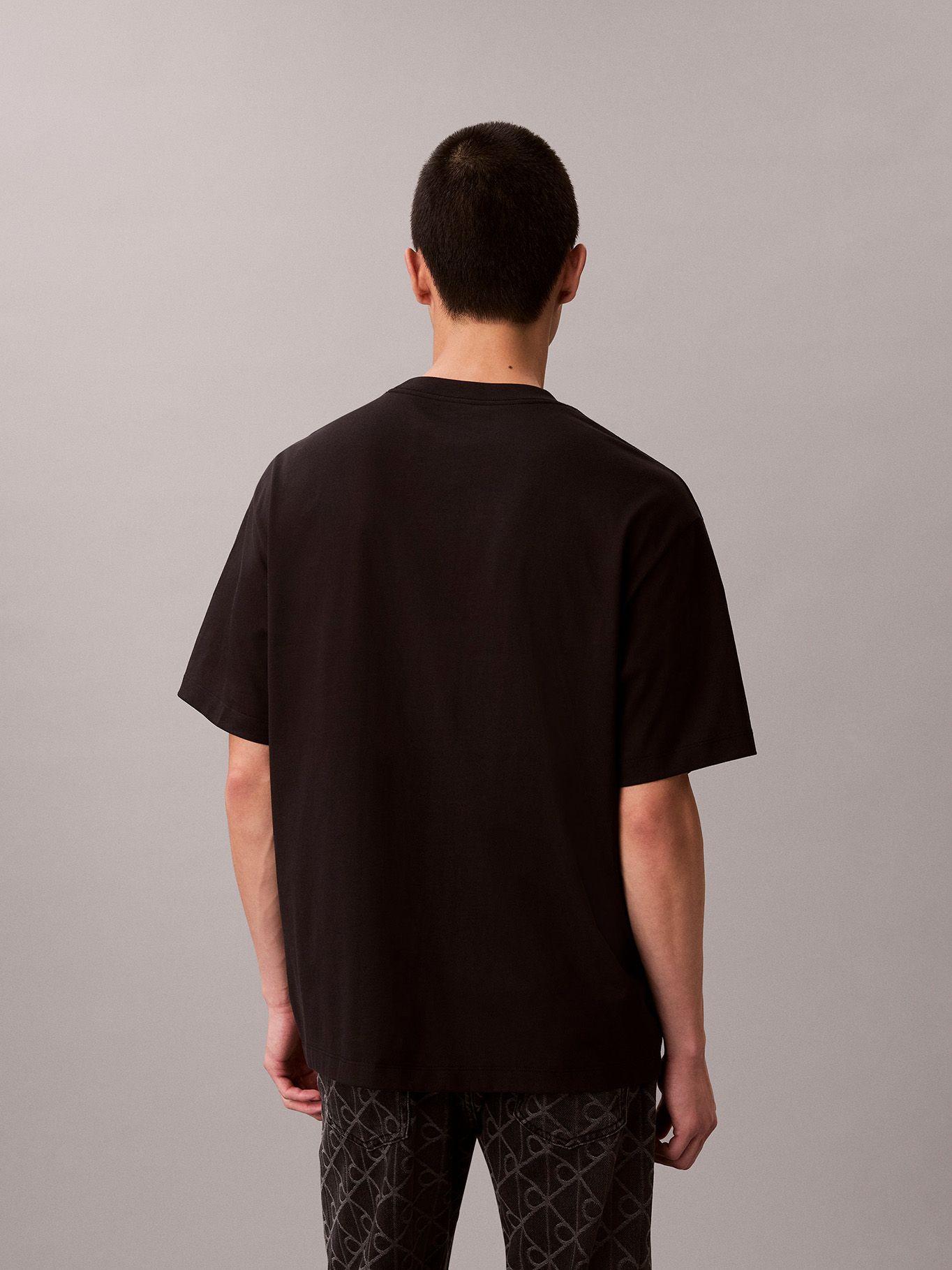 Polera con Gráfico de Monologo Negro Calvin Klein-2
