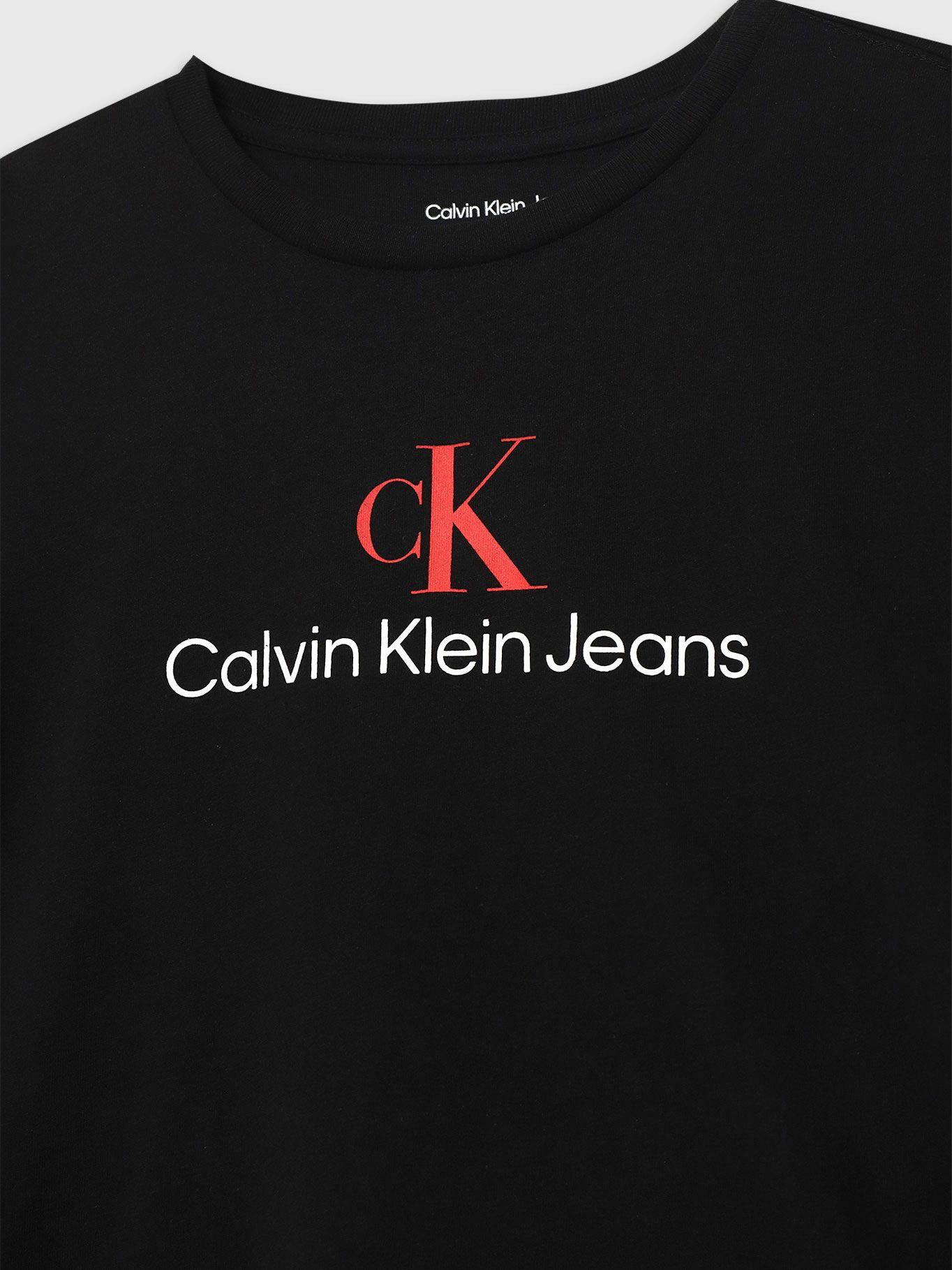 Polera Niño Centered Negro Calvin Klein-3