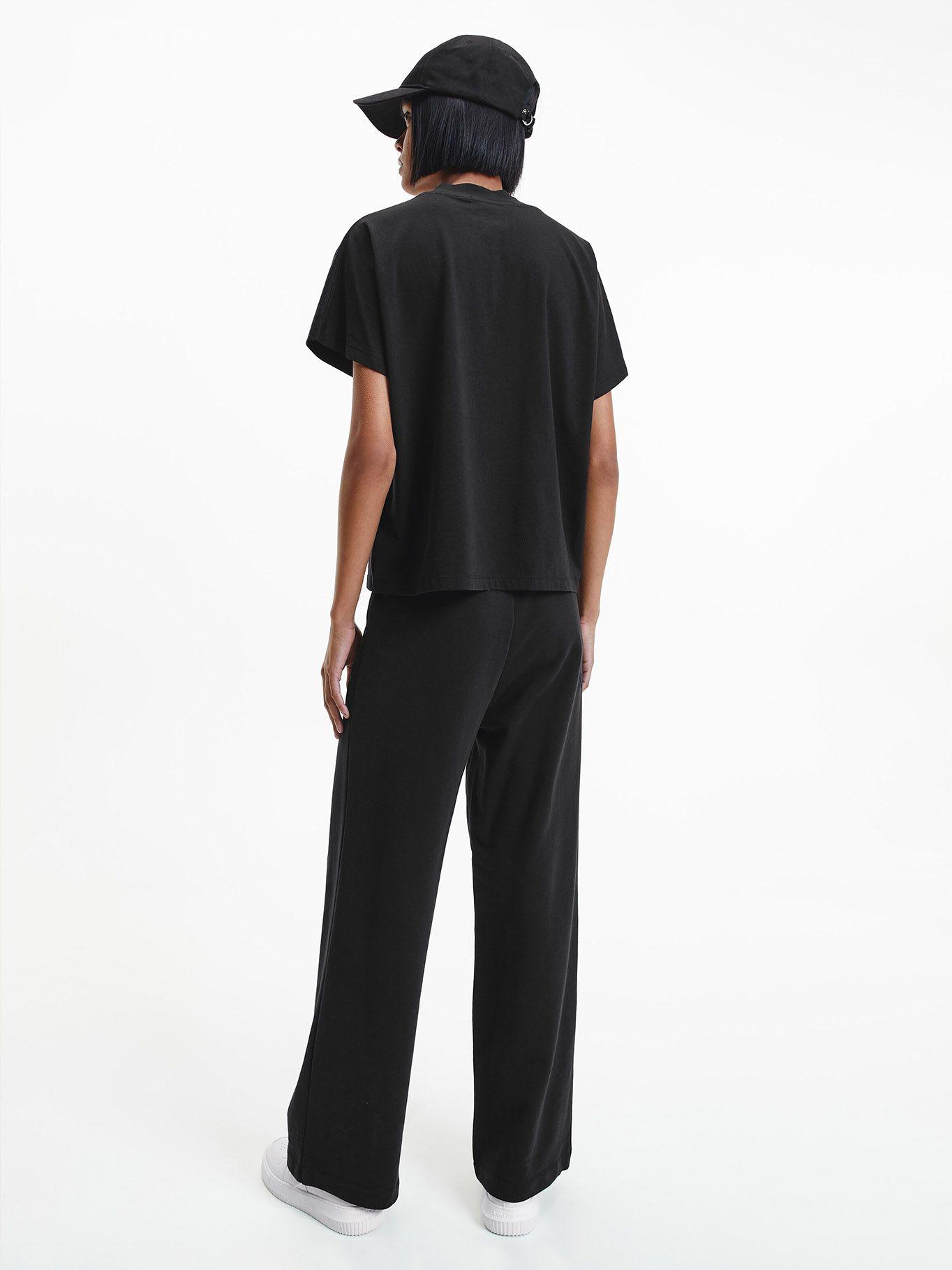 Polera Logo Loose Negro Calvin Klein-2