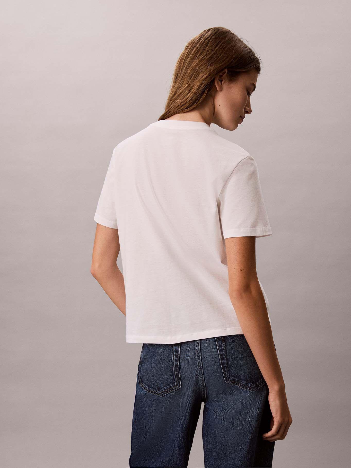 Polera Classic Foil Monologo Blanco Calvin Klein-2