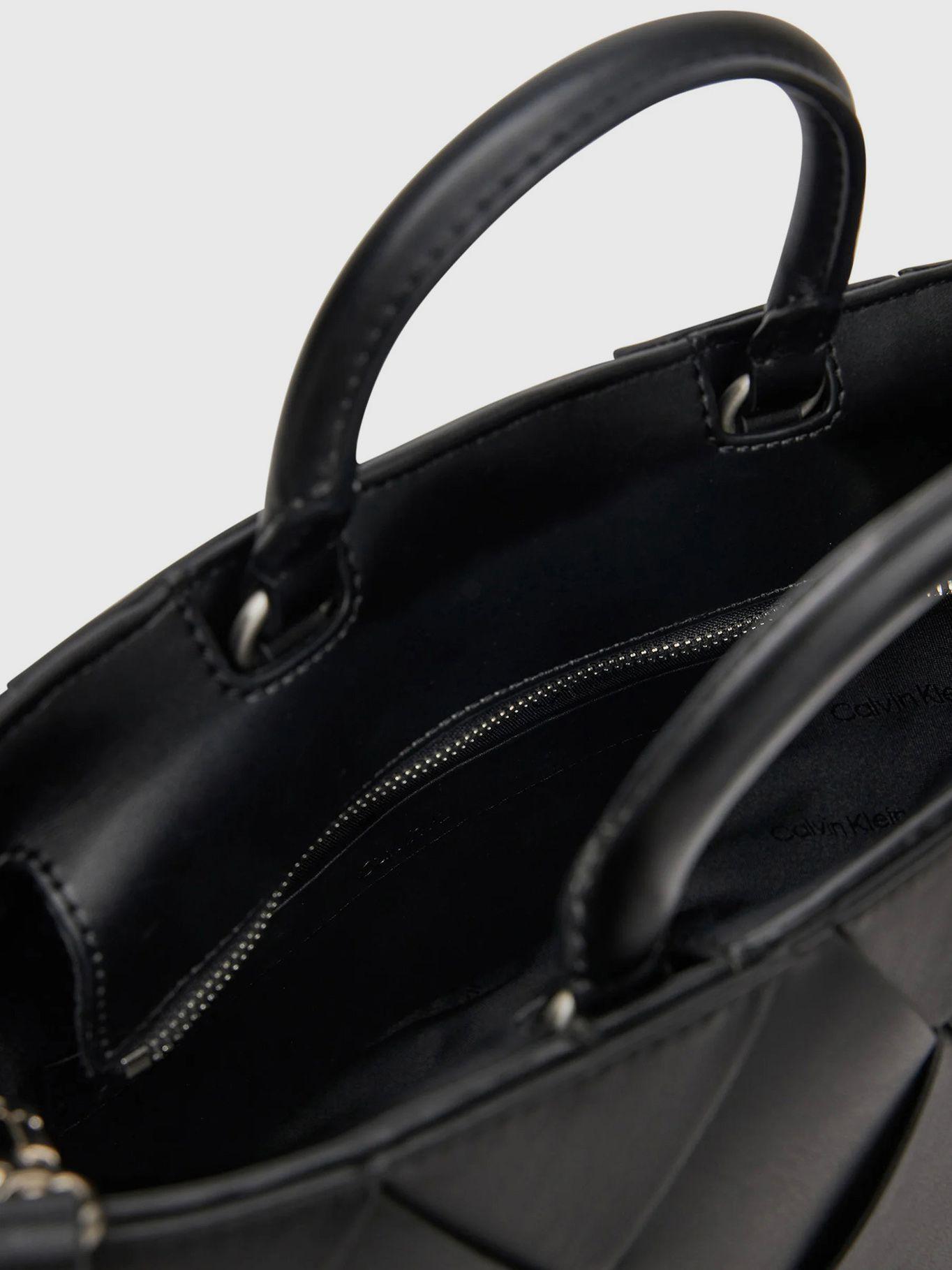 Cartera Tote Ck Woven Negro Calvin Klein-3