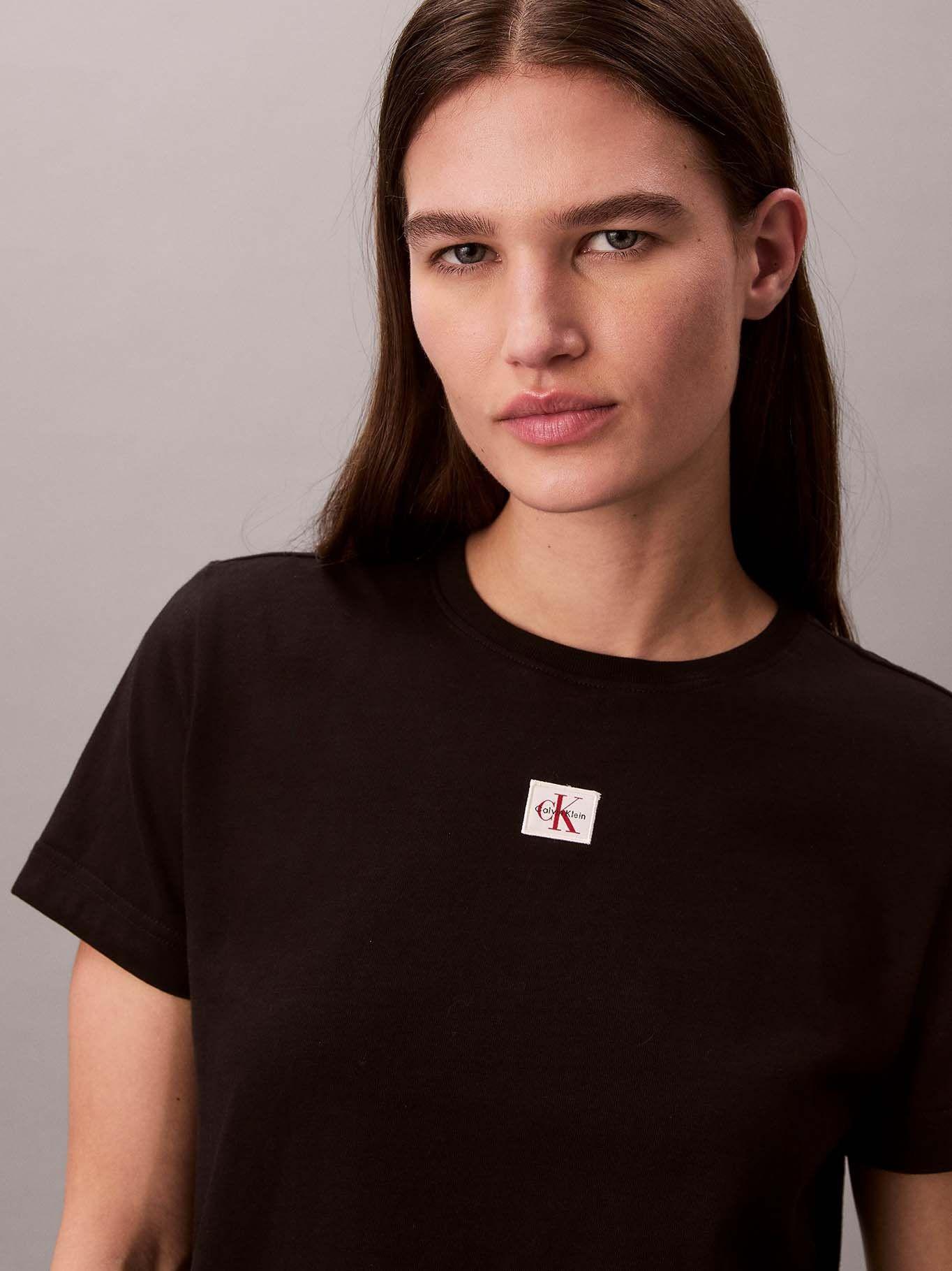 Polera Classic Fit Etiqueta Tejida Negro Calvin Klein-4
