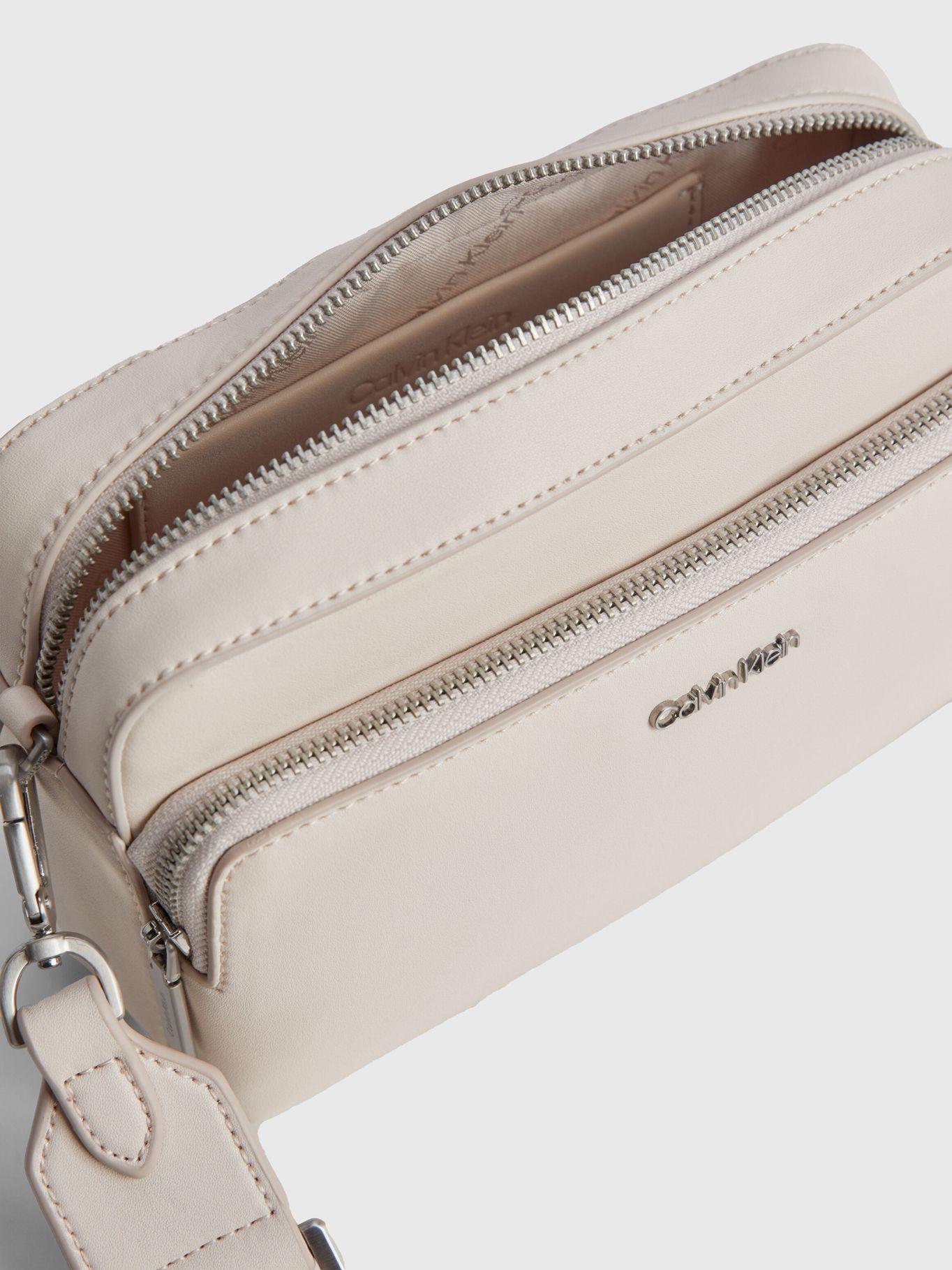 Bandolera Must Camera Grande Rosado Calvin Klein-2