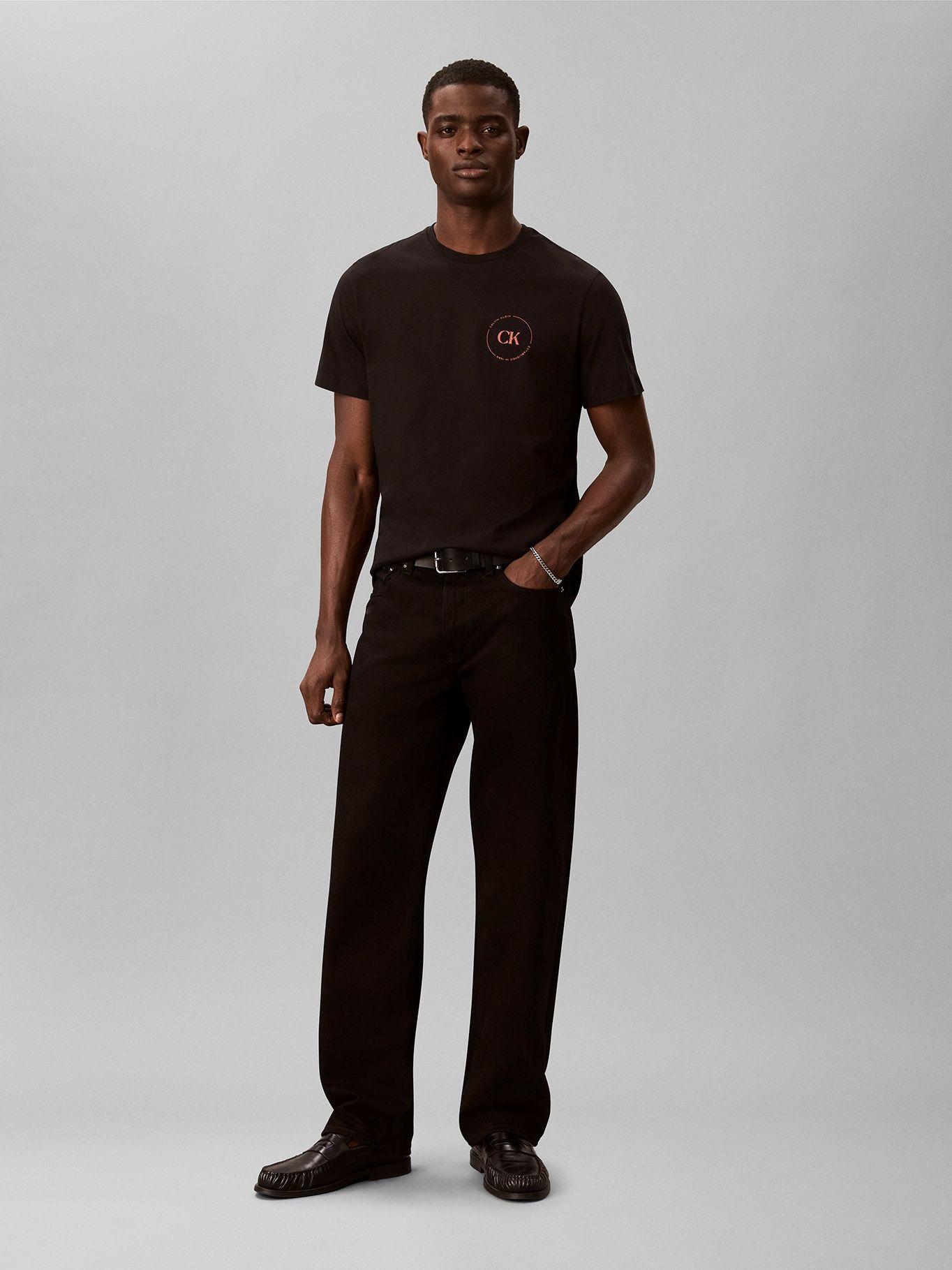 Polera con Logo Gráfico Negro Calvin Klein-1