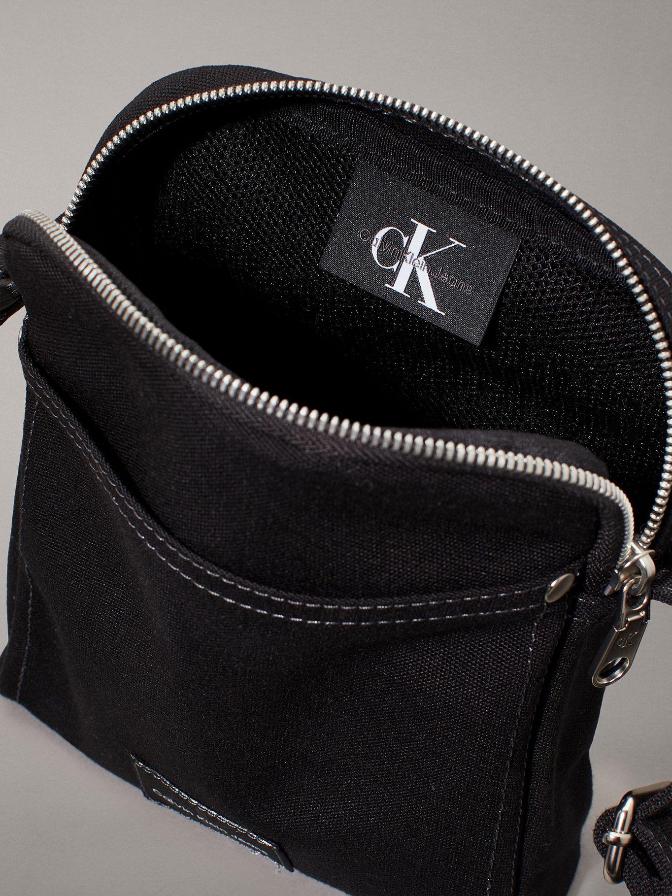 Bolso Reporter Sport Essentials Negro Calvin Klein-2