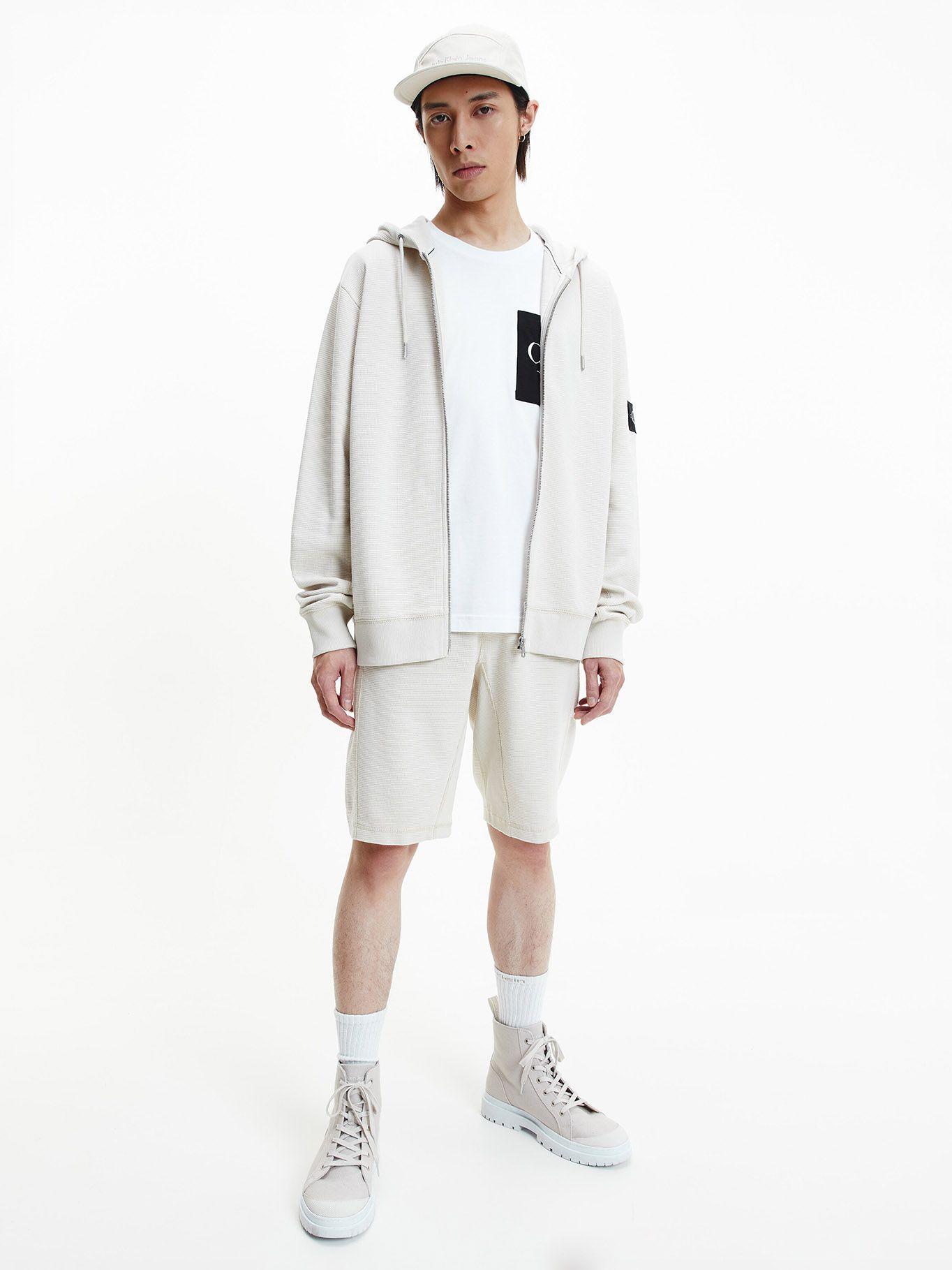 Hoodie Monogram Badge Crema Calvin Klein-1