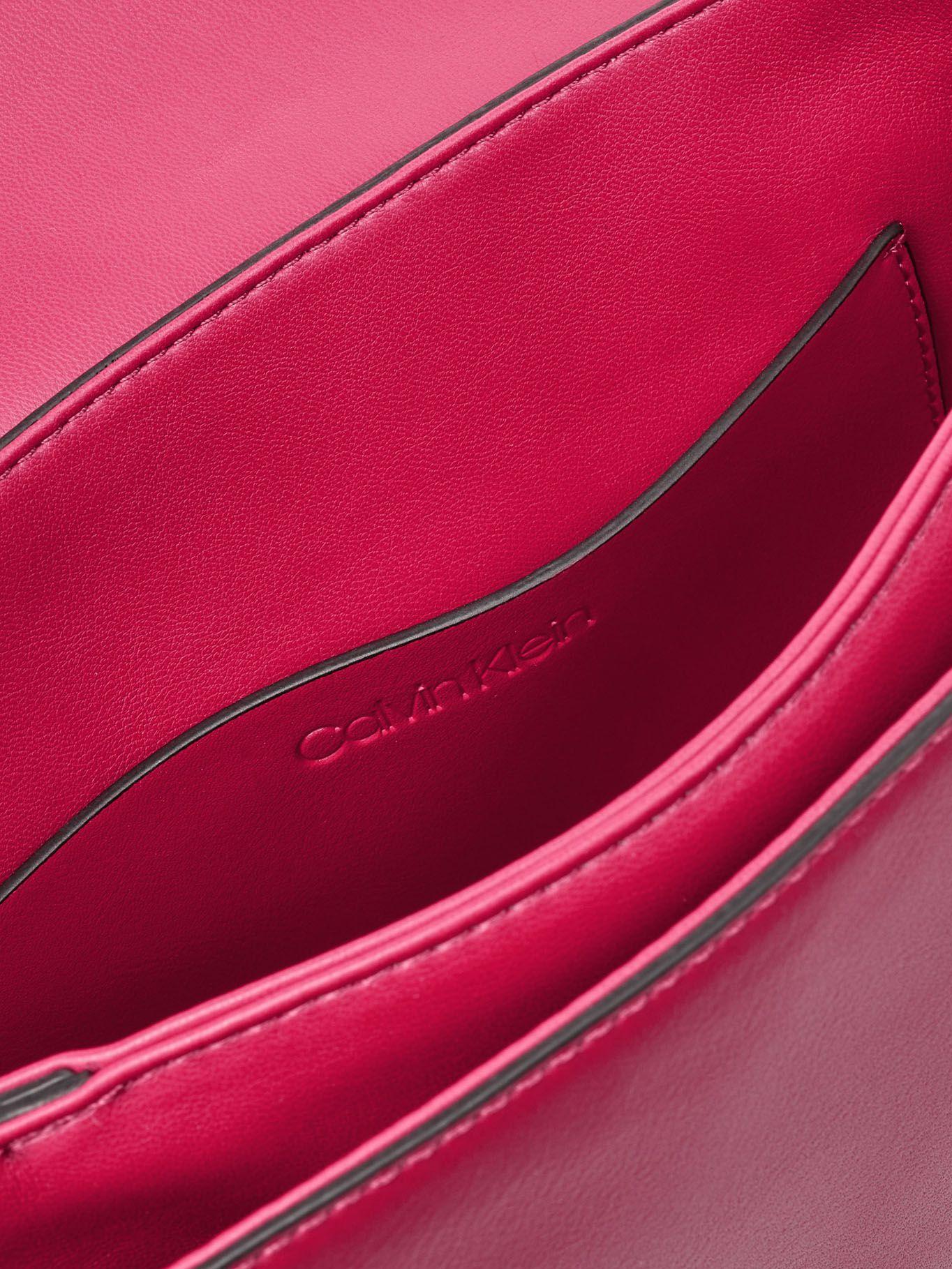 Cartera Ck Metal Fucsia Calvin Klein Mujer-2