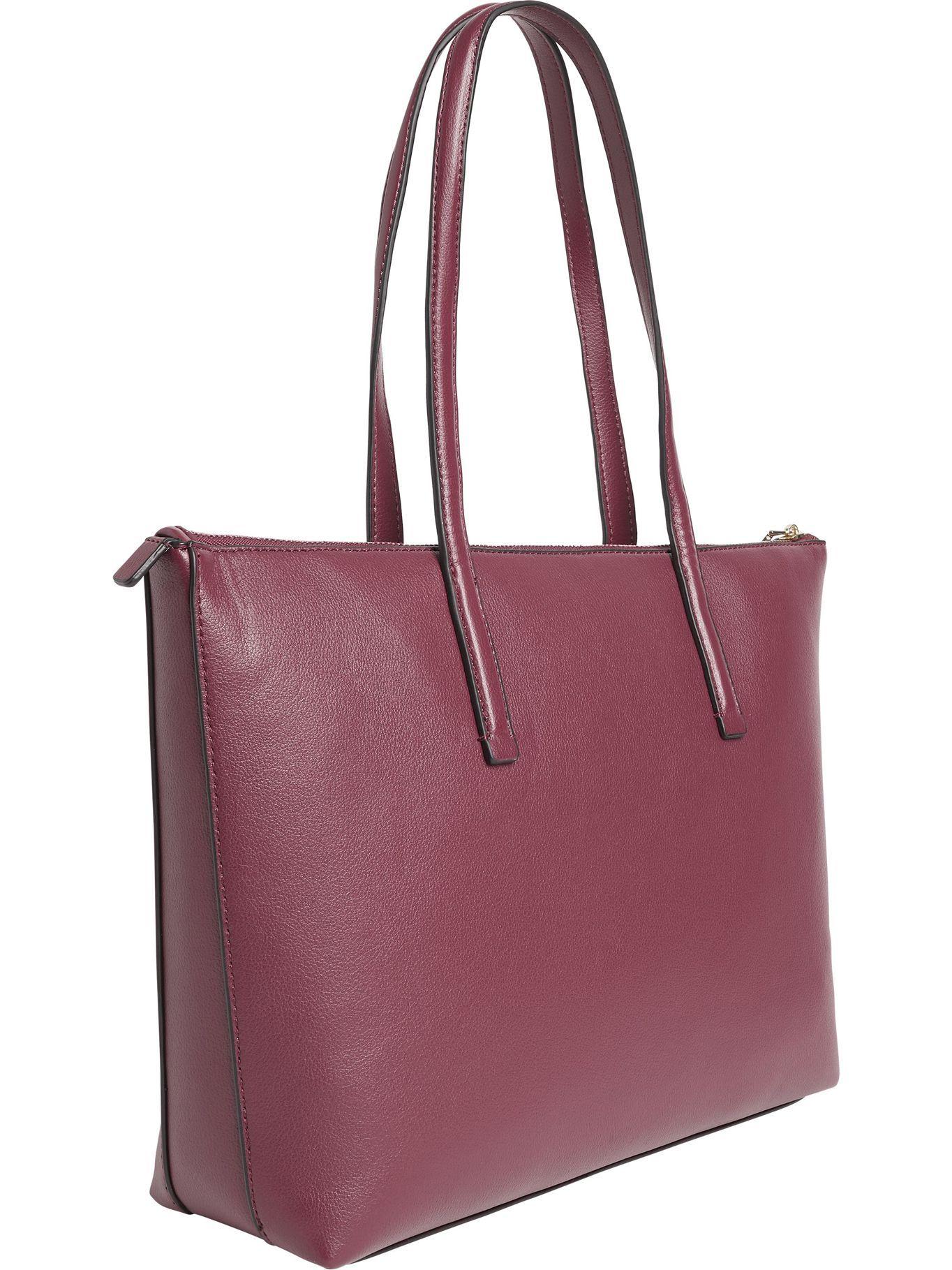 Cartera Tote Ck Must Burdeo Calvin Klein-1