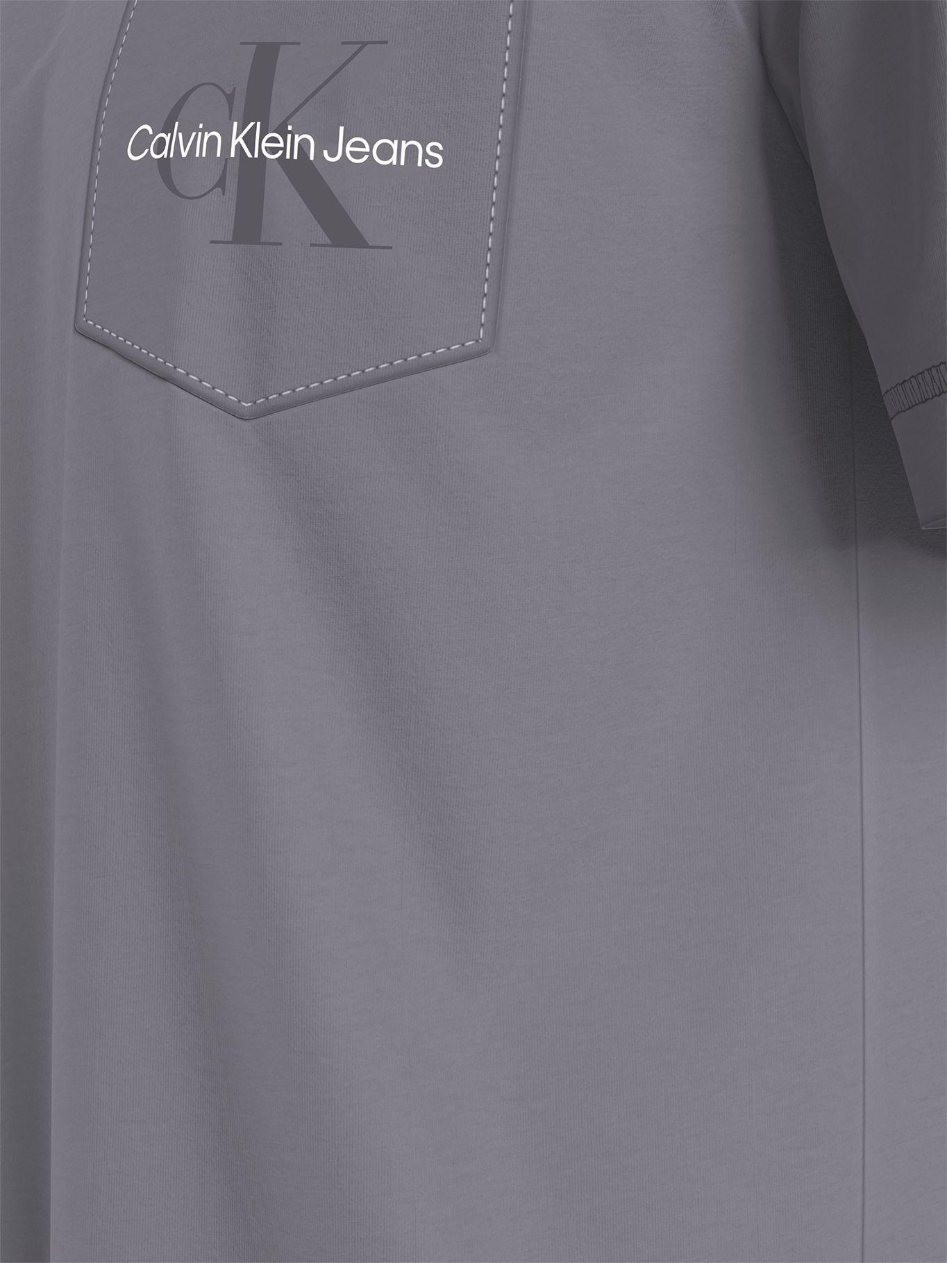 Polera Logo Pocket Gris Calvin Klein-4