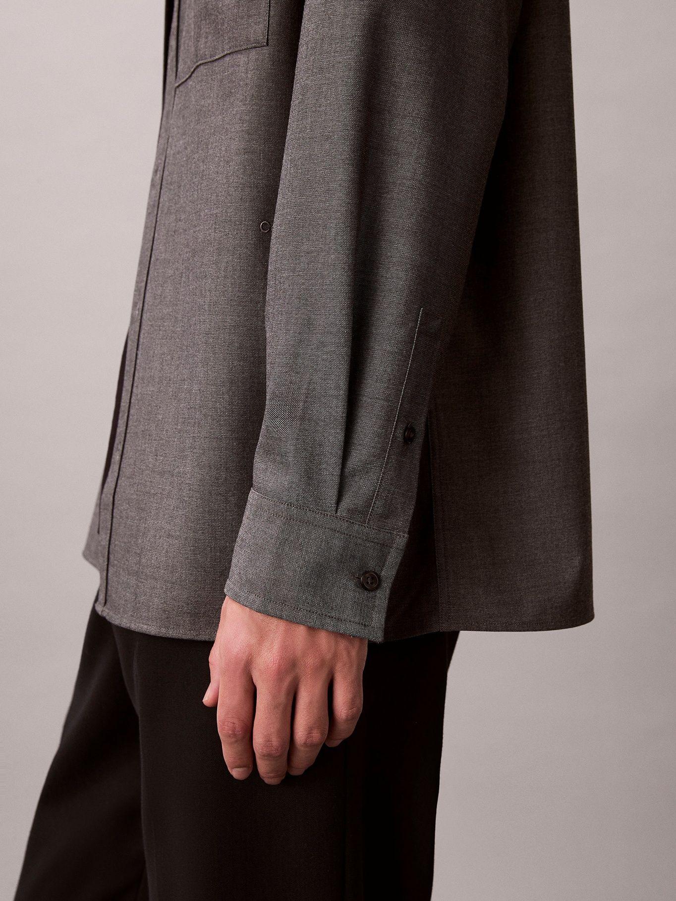 Camisa con Bolsillos Frontales Gris Calvin Klein-4