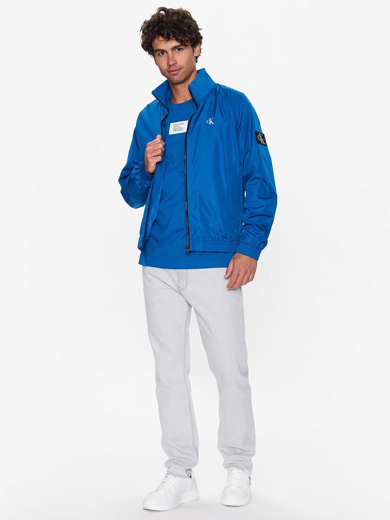 Camiseta con insignia Azul Calvin Klein-1