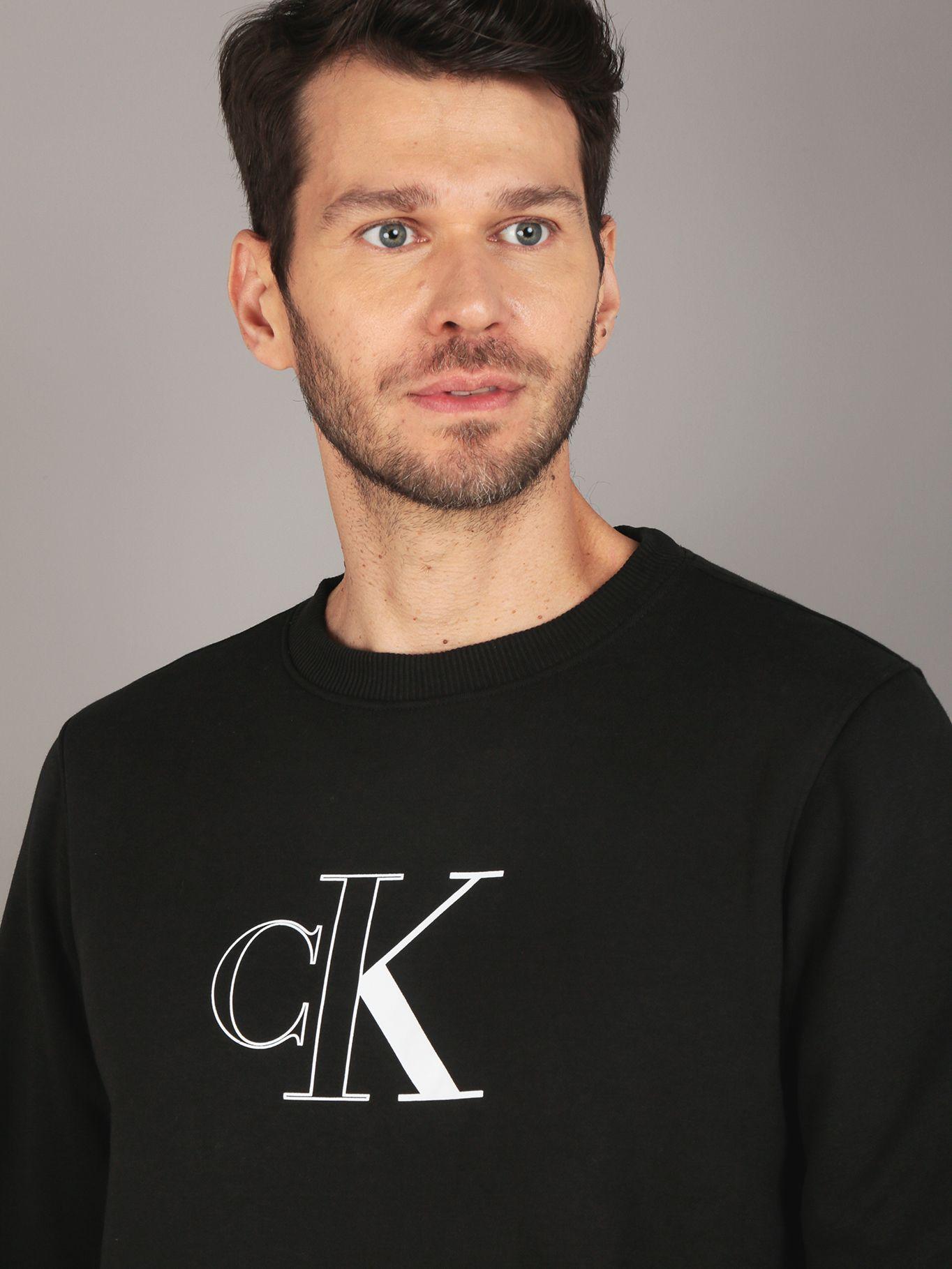 Polerón Outline Monologo Negro Calvin Klein-3