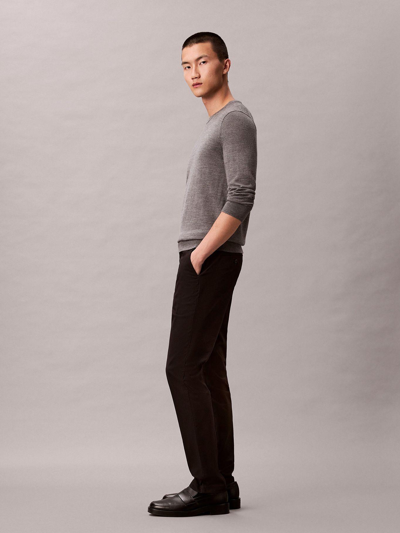 Pantalón Chino Slim de Satén Negro Calvin Klein-4