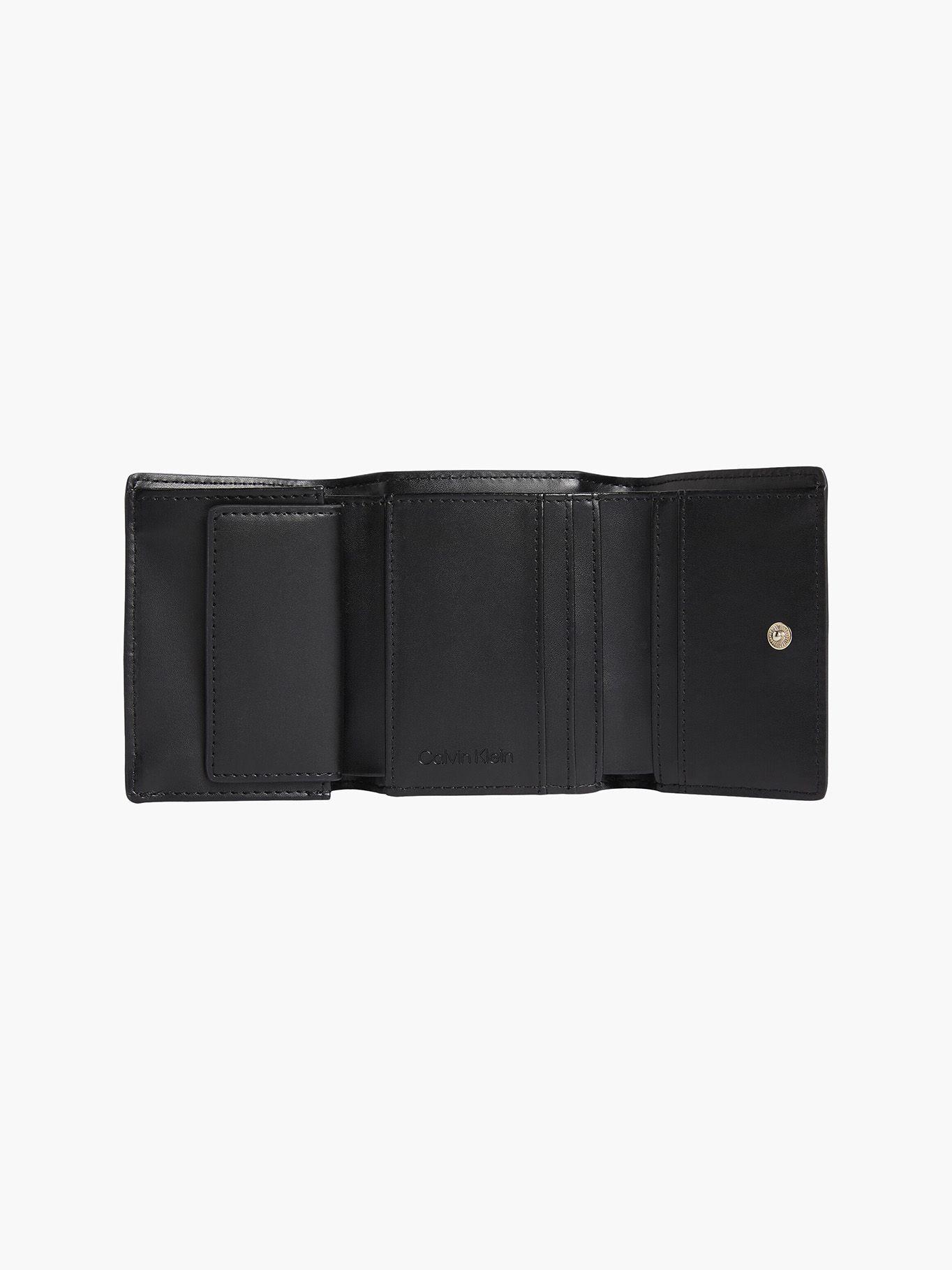 Billetera Re-Lock 456 Negro Calvin Klein-1