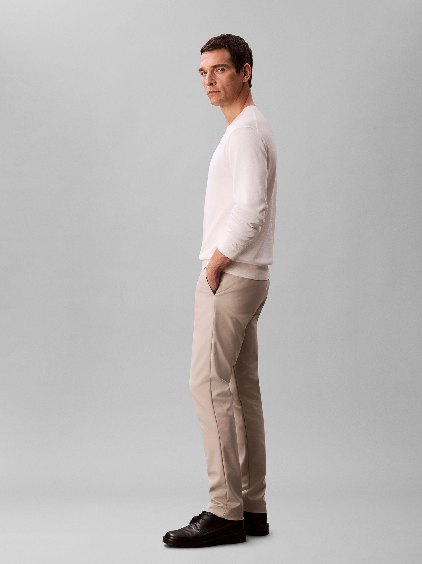 Pantalón Slim Técnico Elástico Beige Calvin Klein-3