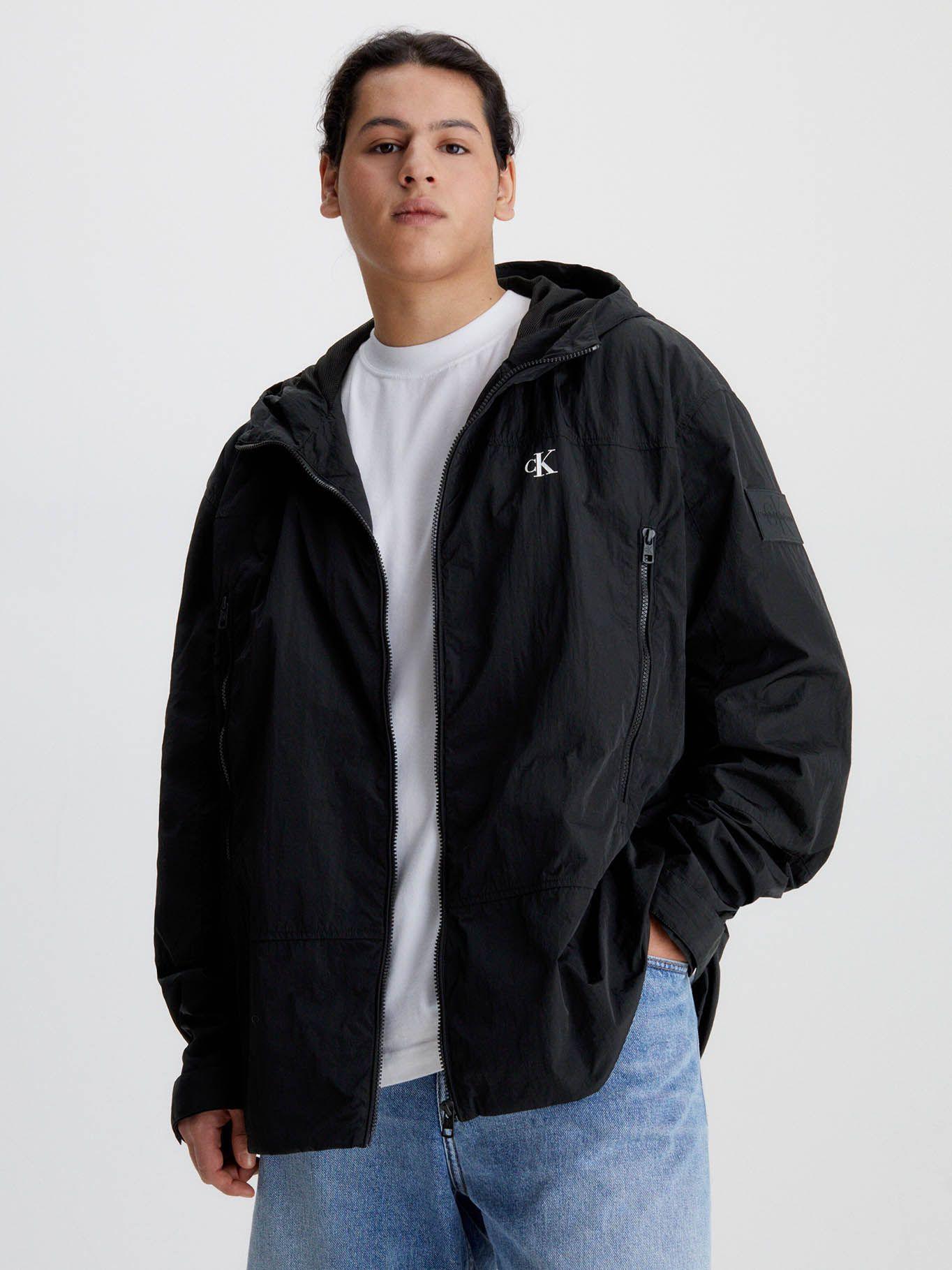 Cortavientos de nailon reciclado con capucha Negro Calvin Klein-4